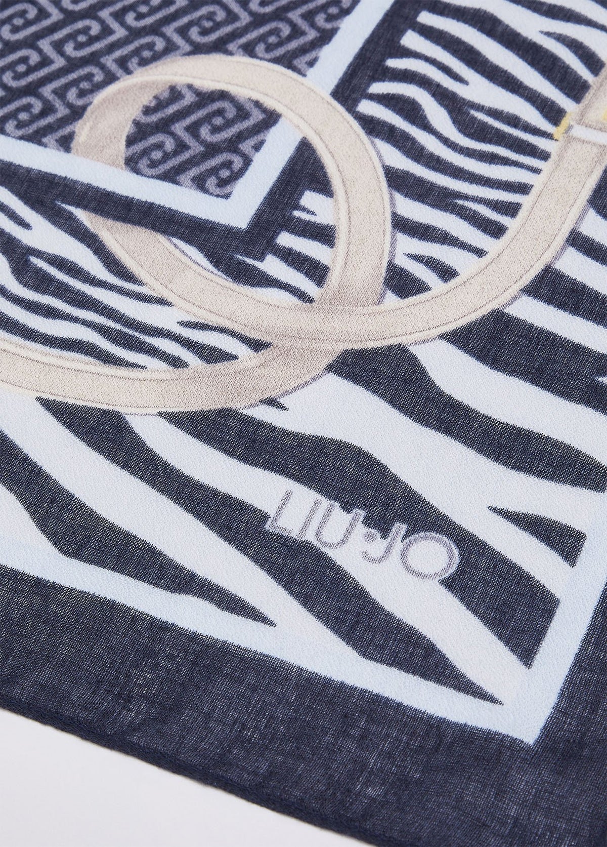 2F6063T274590013T.U.-blue