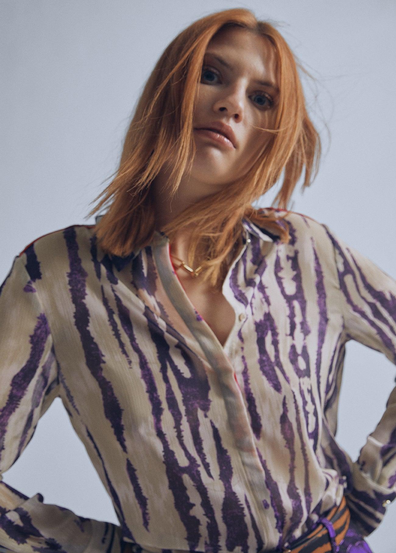 32460001-Flowing animal print shirt-Lilac