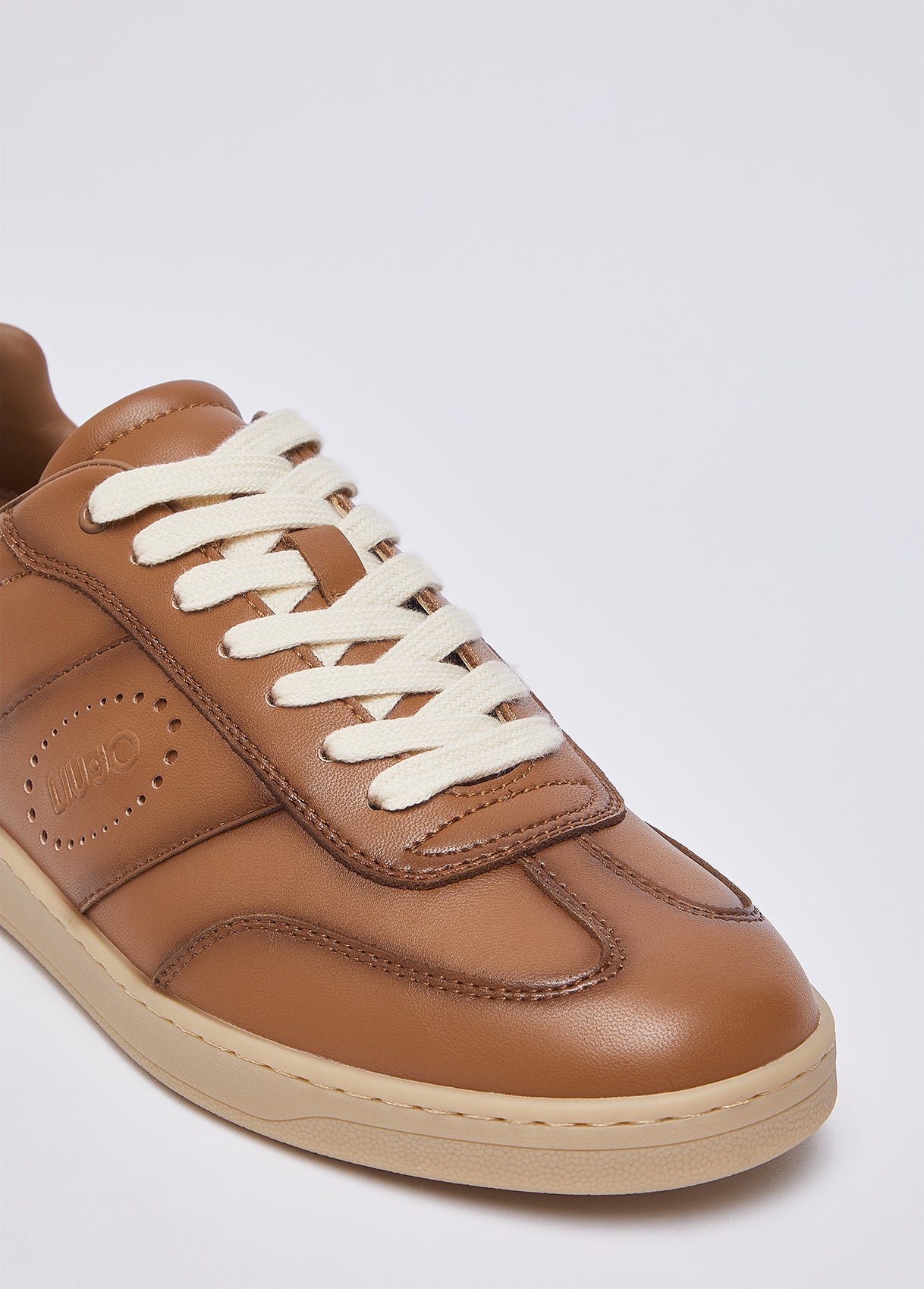 7B6015PX112S189242-brown