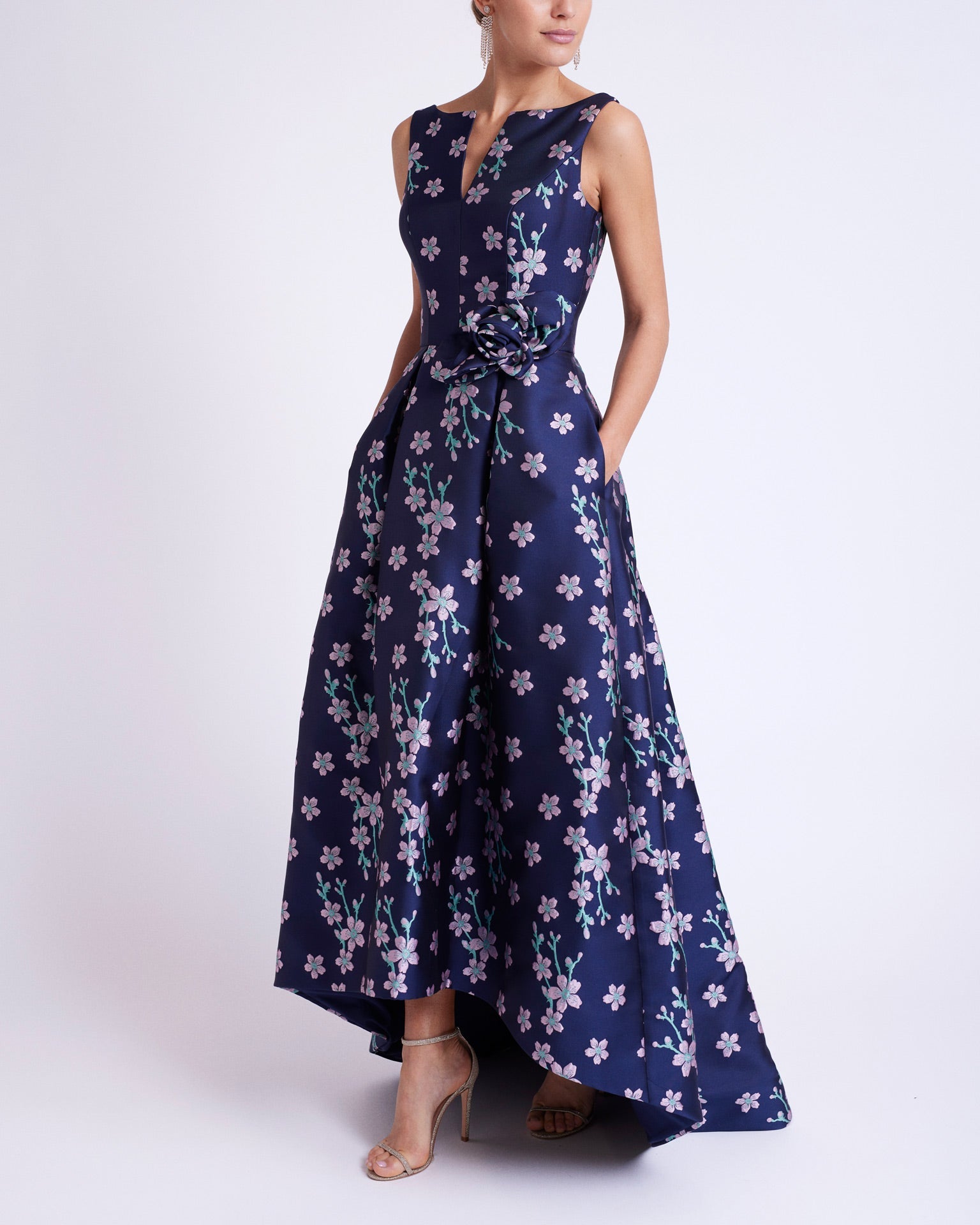 7T109-Rosa Clara Cocktail 7T109-Navy/Pale Pink