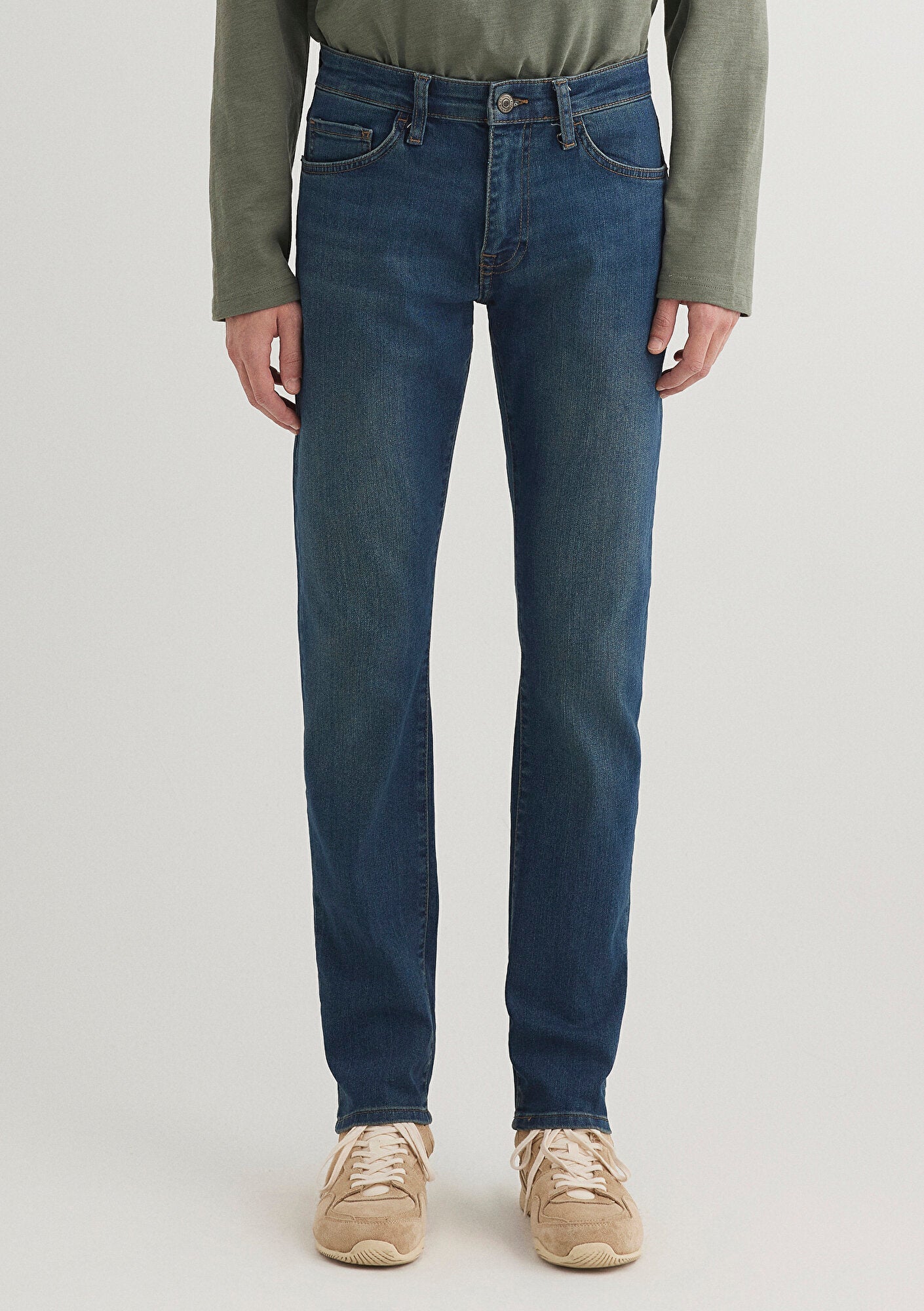 Marcus Mid Shaded Jean Pants