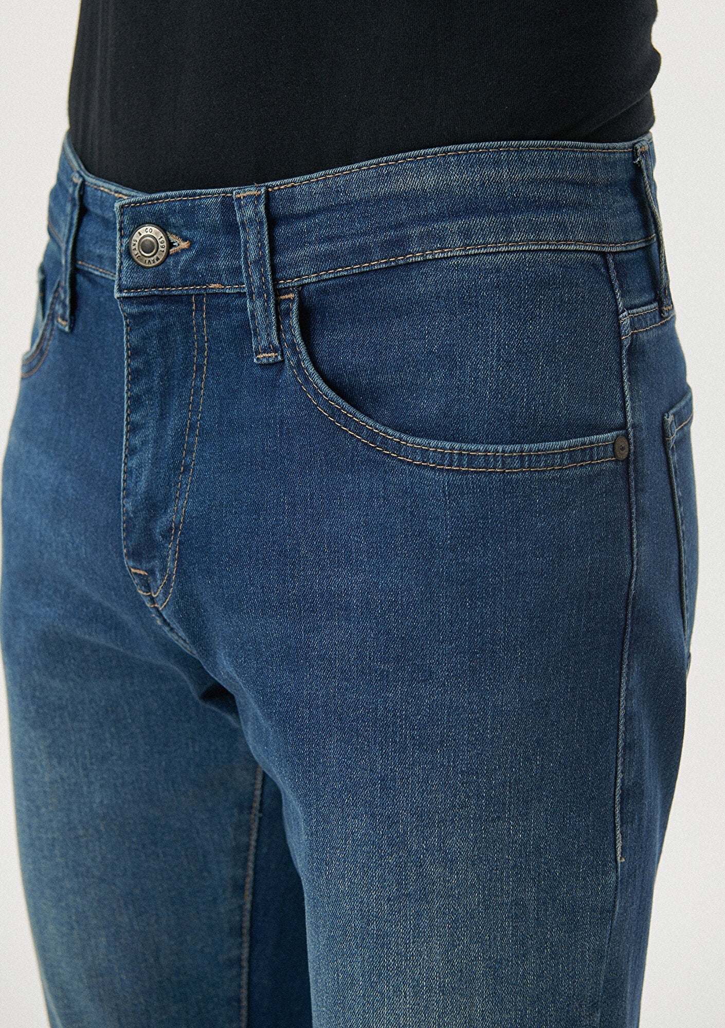 Marcus Mid Shaded Jean Pants