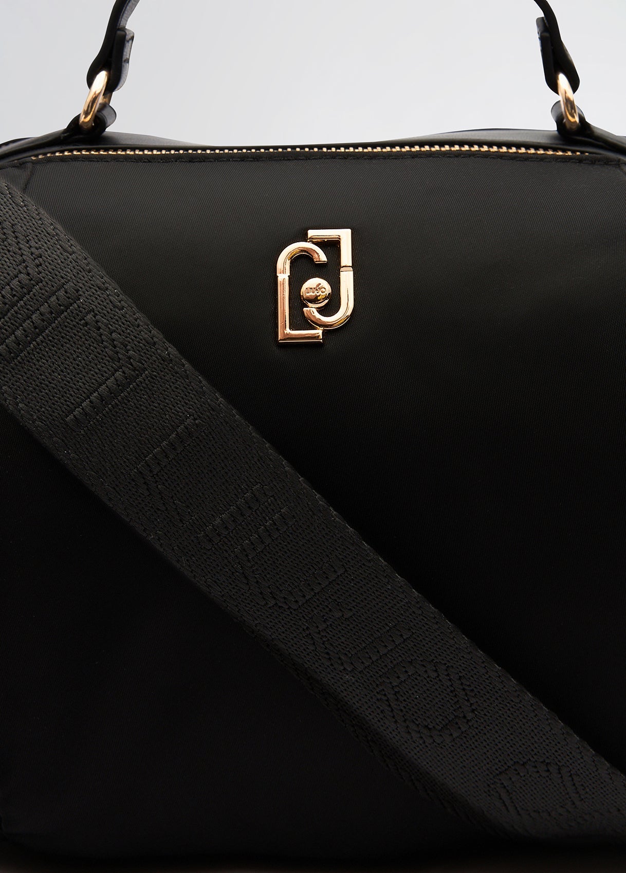 AA5006T455922222T.U.-black