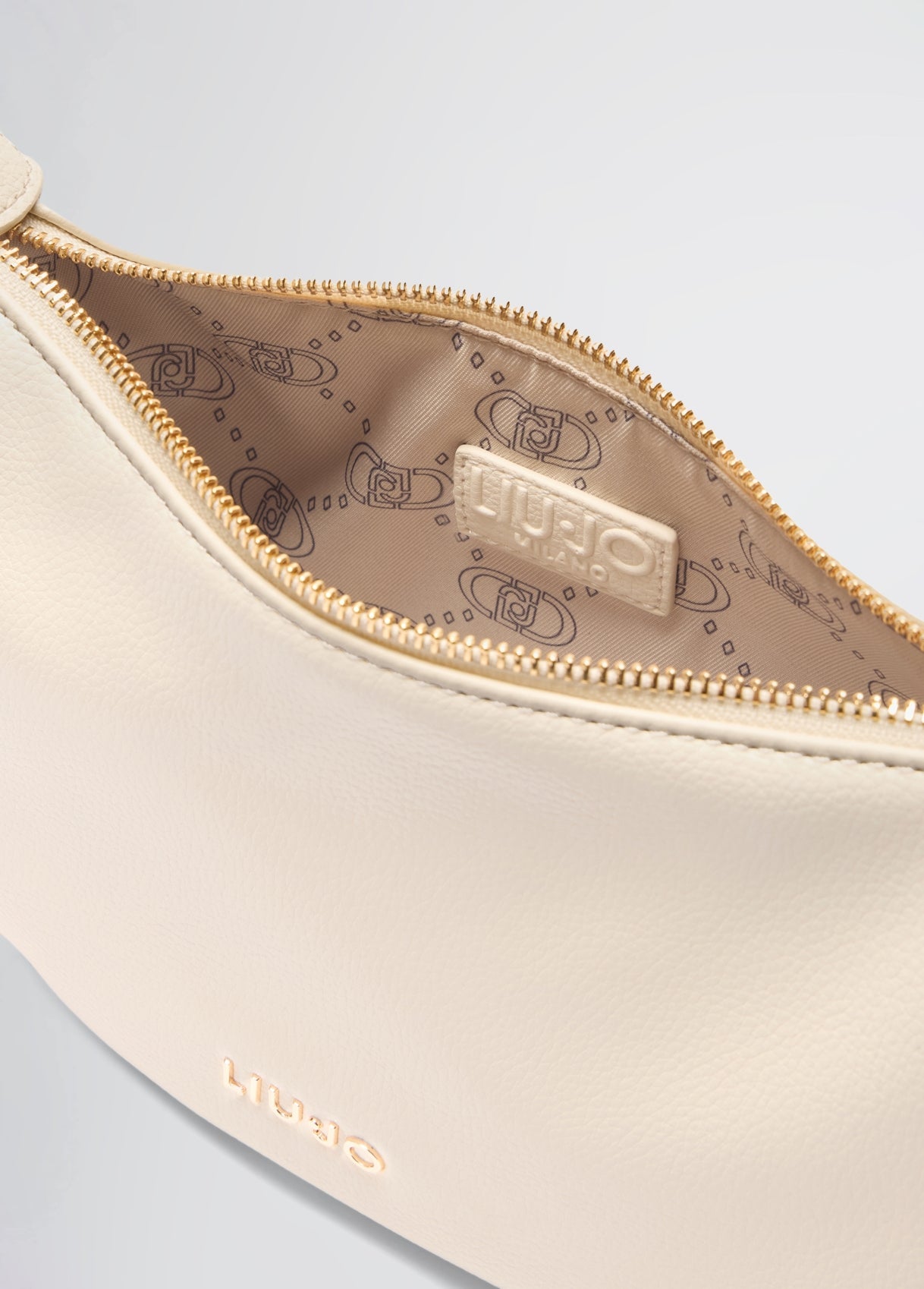 AA5043E0054X0459T.U.-cream