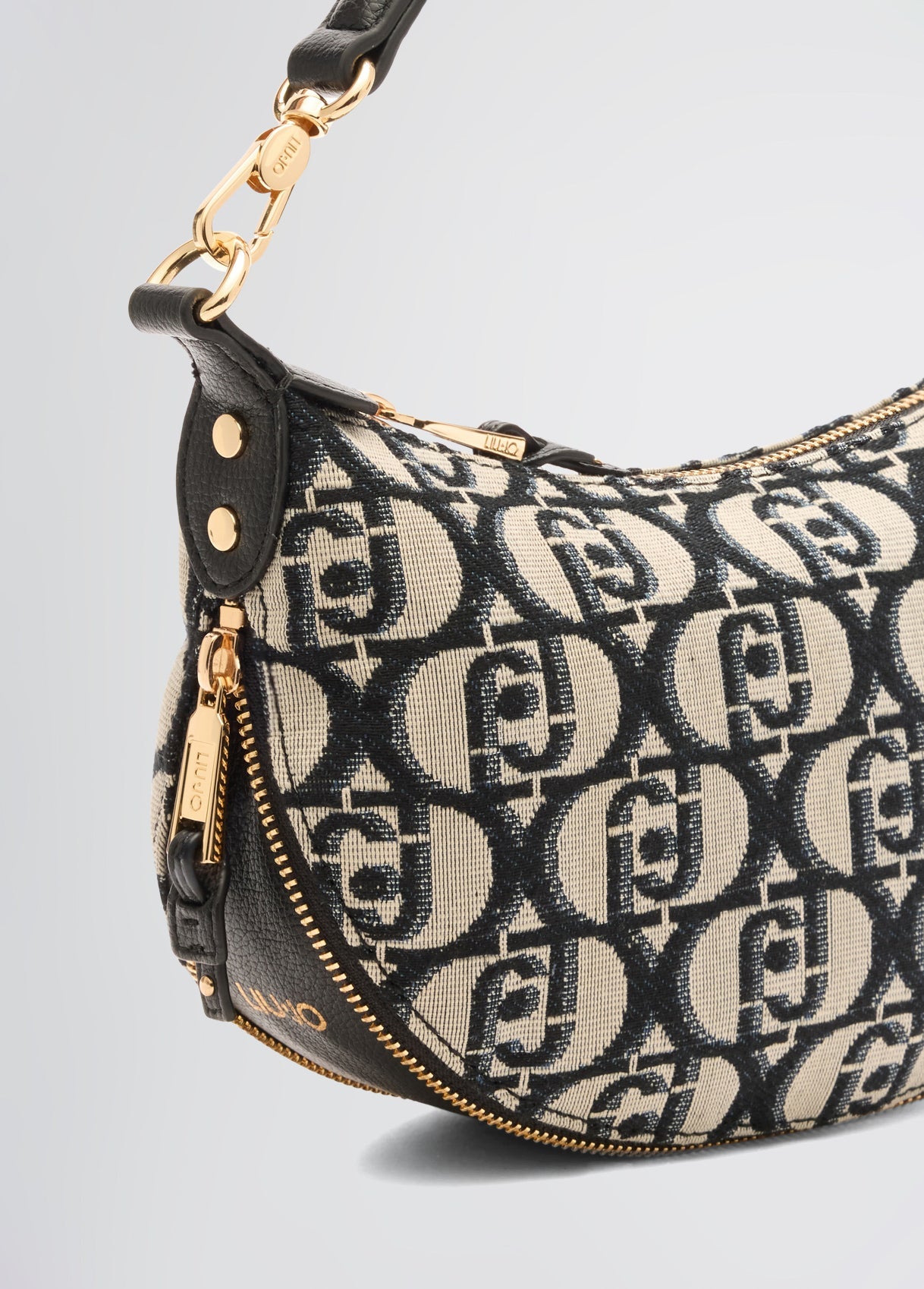 AA5043T334222222T.U.-black