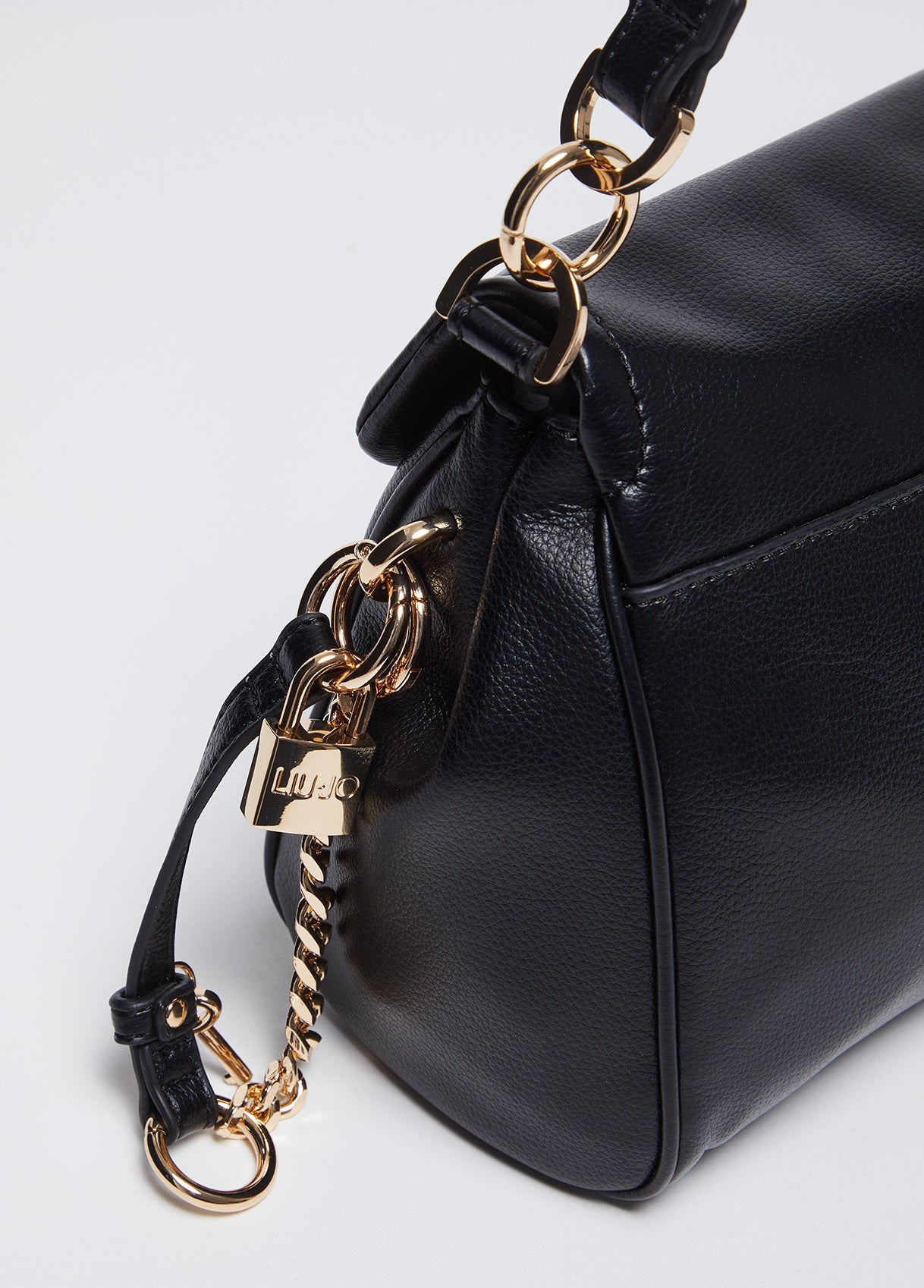 AA5053E003722222T.U.-black