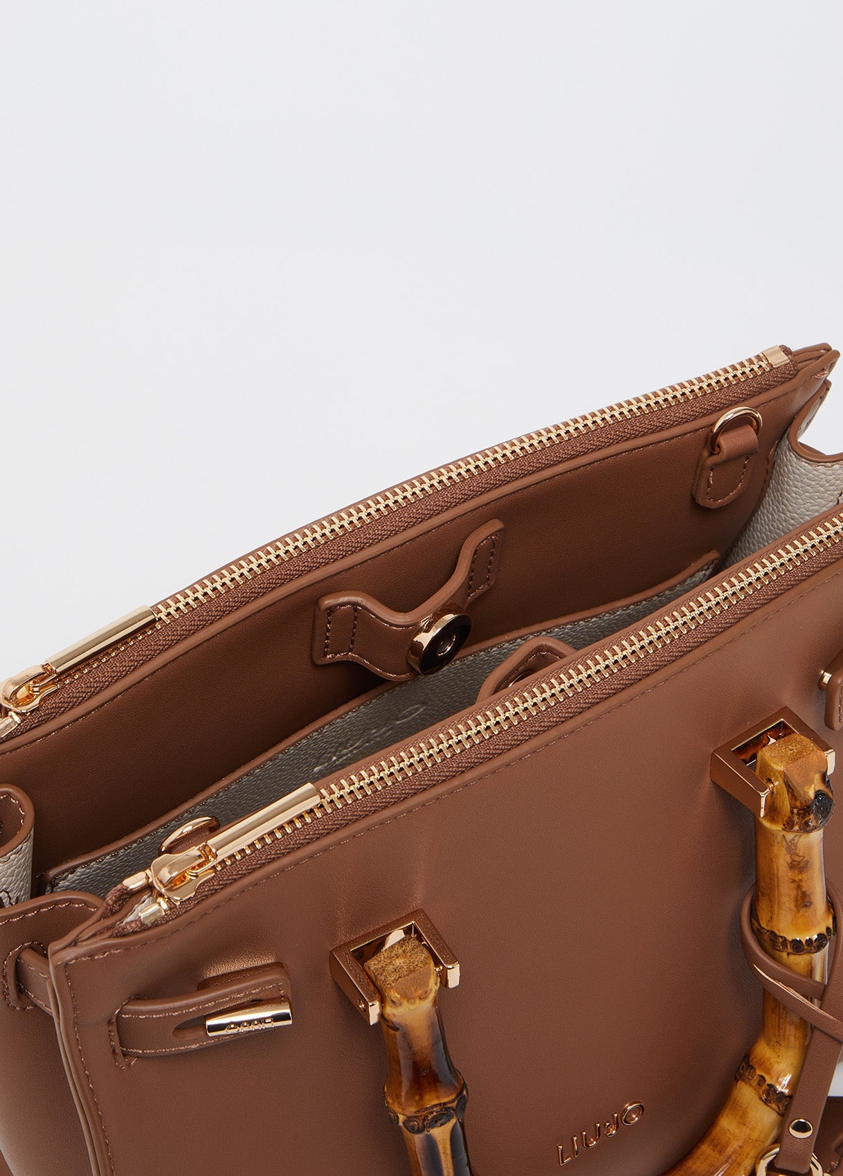 AA5077E000301036T.U.-brown