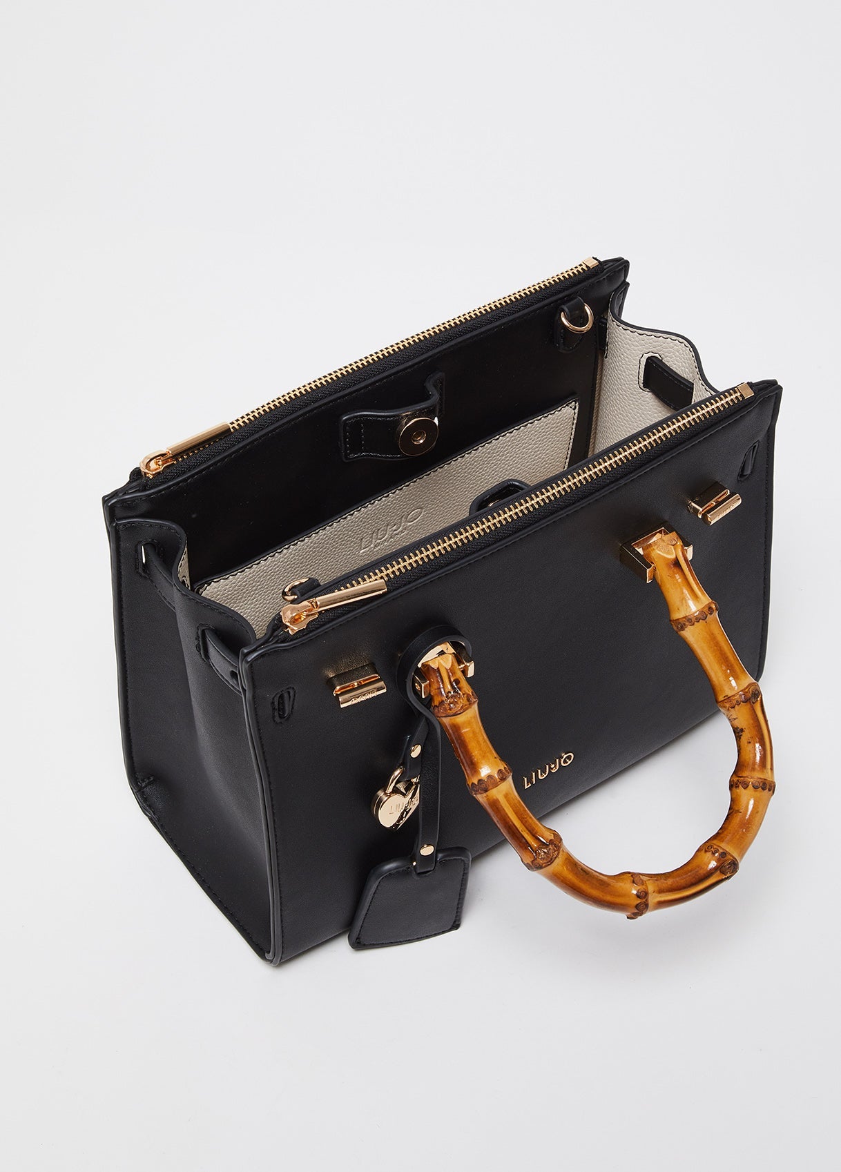 AA5077E000322222T.U.-black