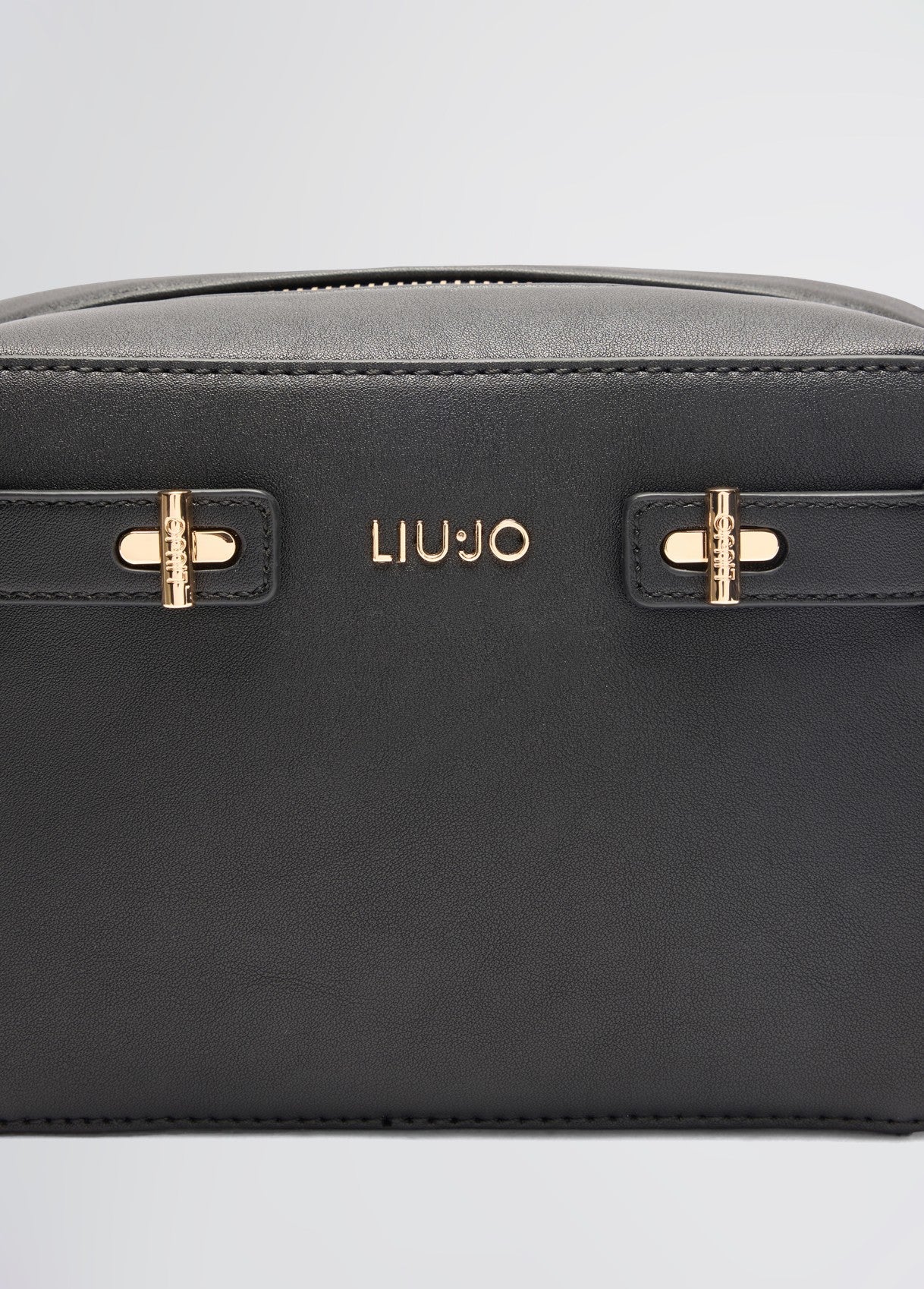 AA5079E000322222T.U.-black