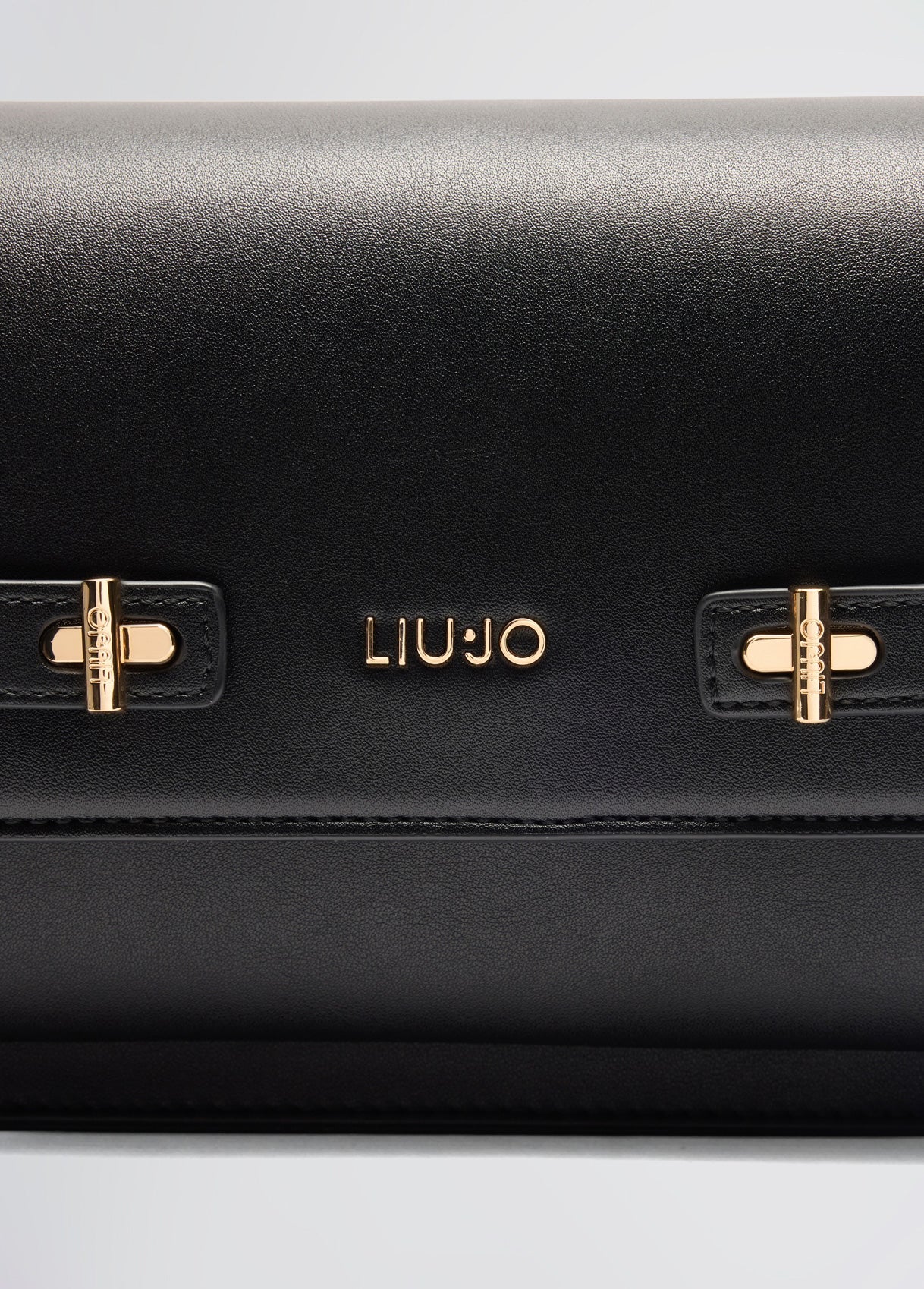 AA5080E000322222T.U.-black