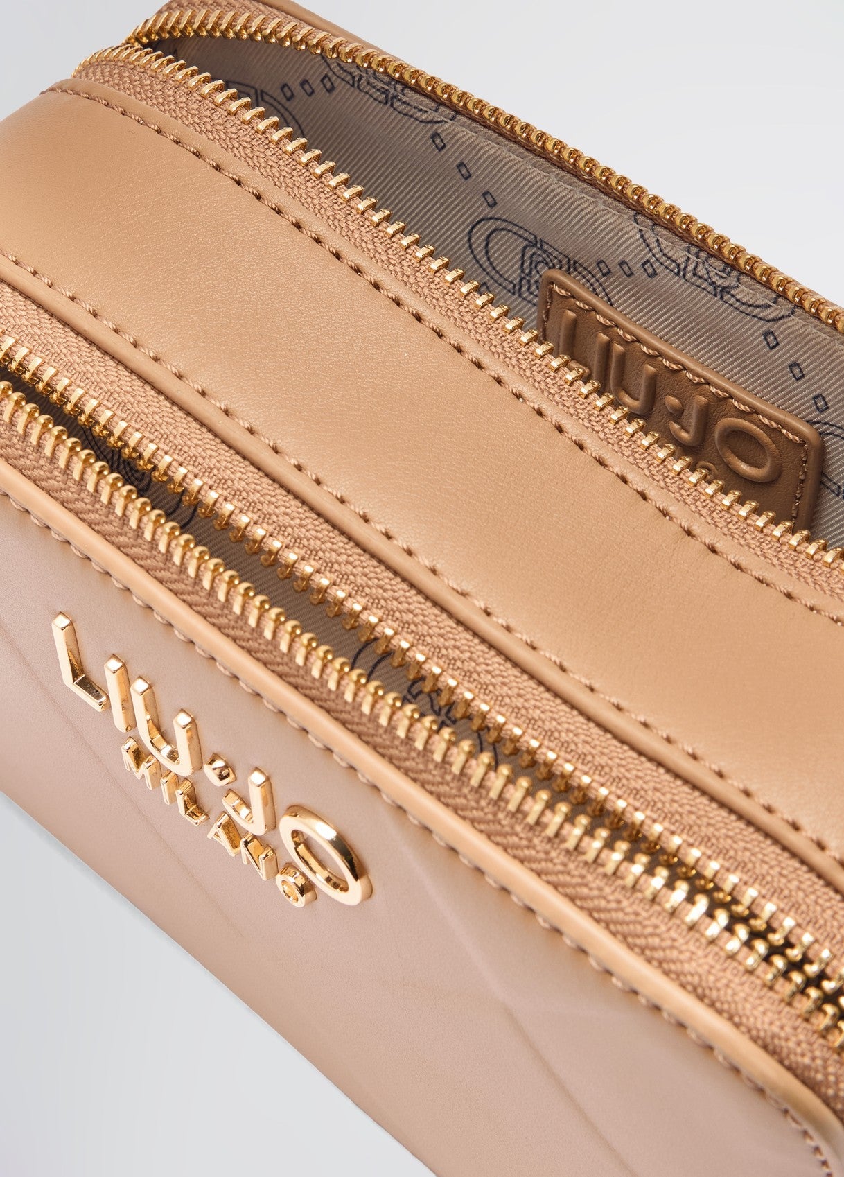 AA5100E077800070T.U.-camel