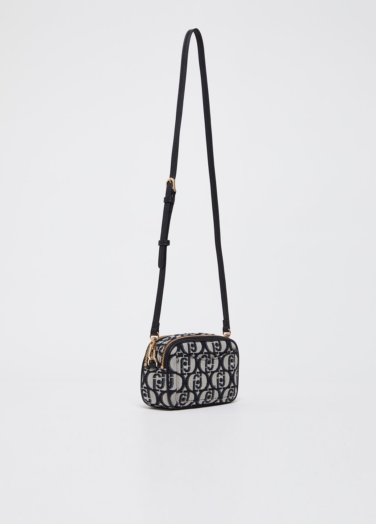 AA5100T334222222T.U.-black