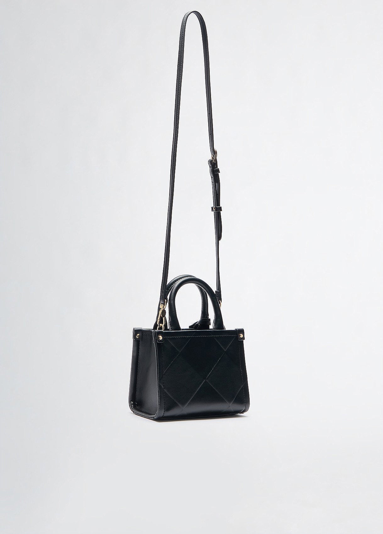 AA5102E077822222T.U.-black