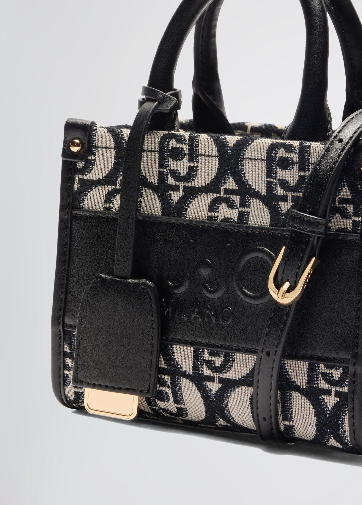 AA5102T334222222T.U.-black