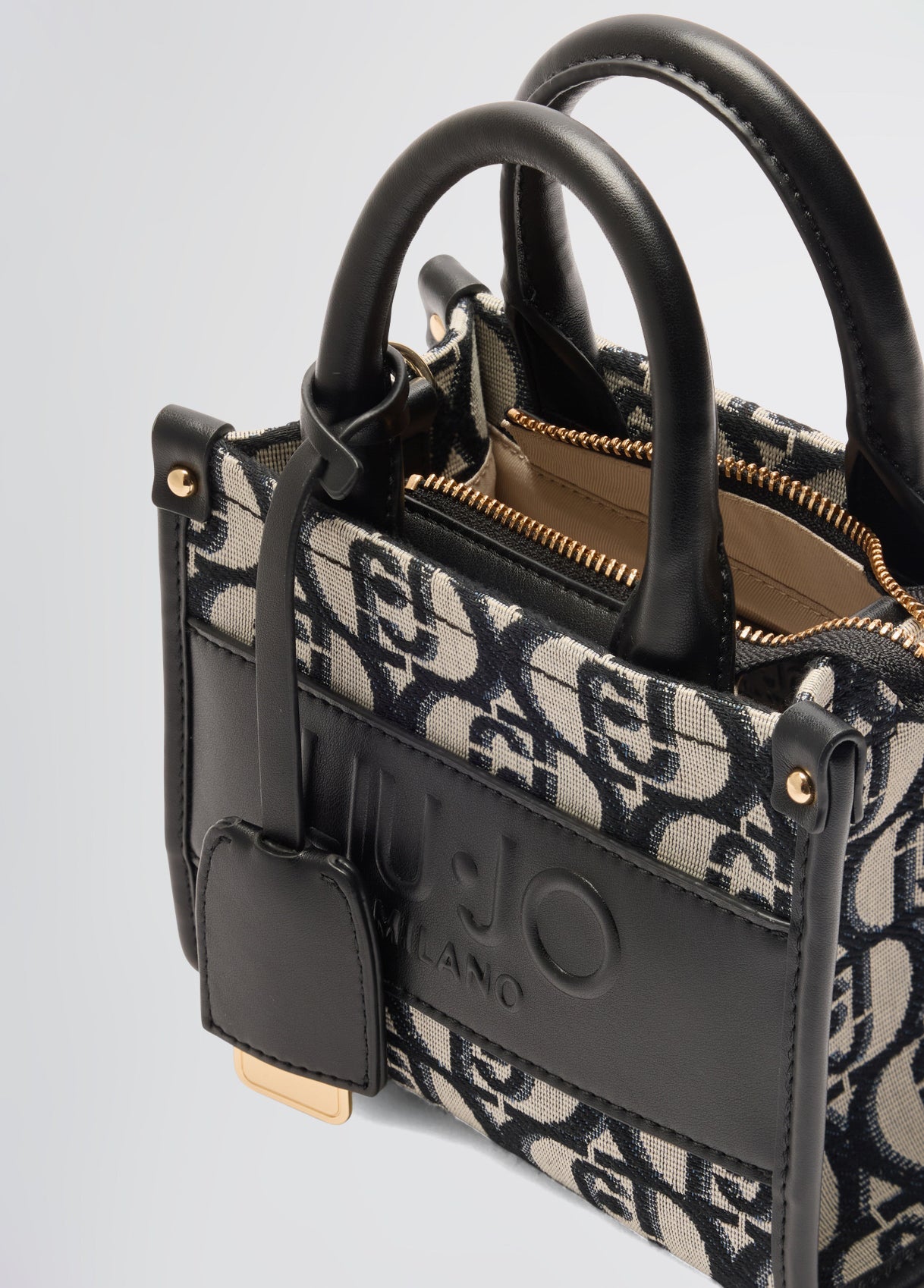 AA5102T334222222T.U.-black