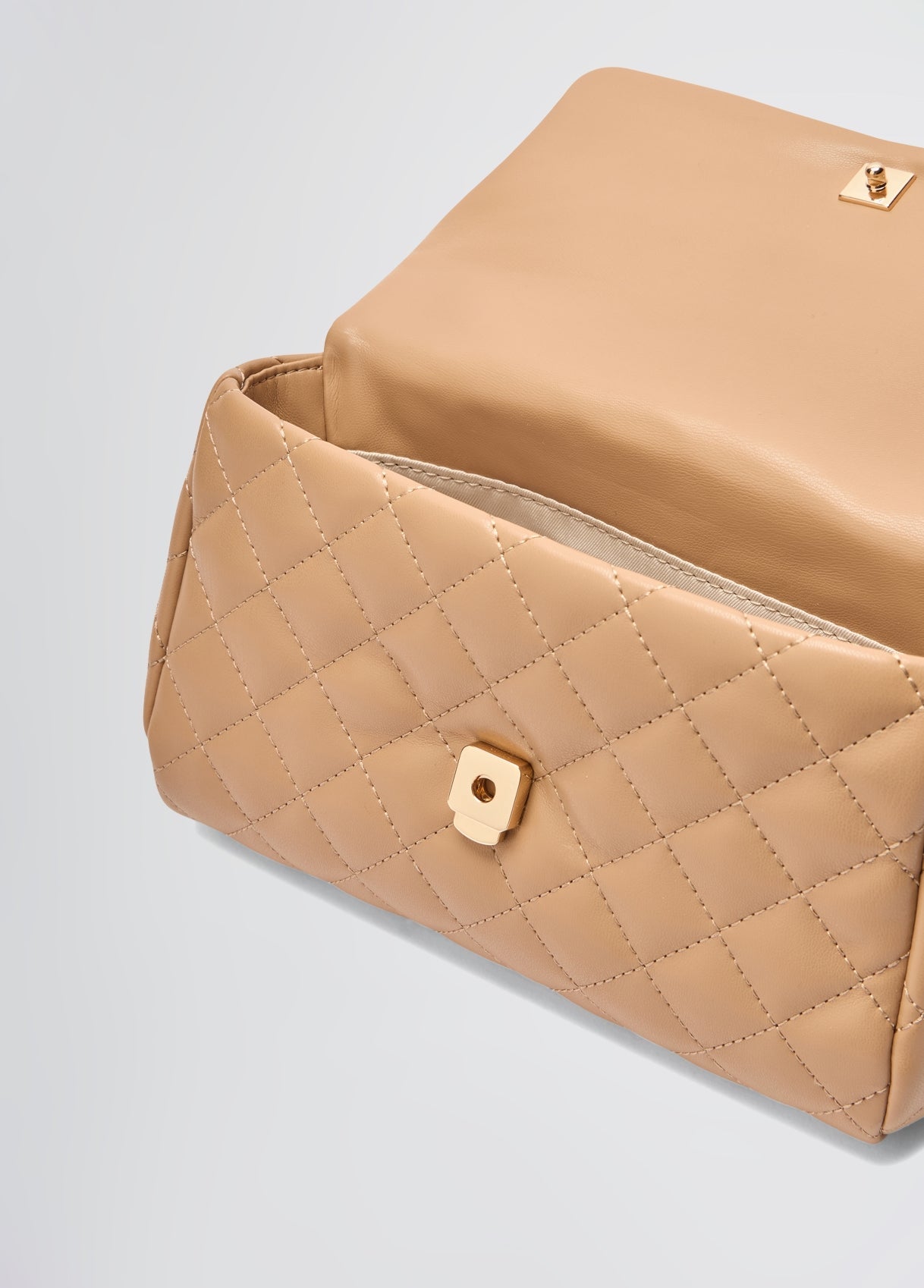 AA5127E001500070T.U.-camel