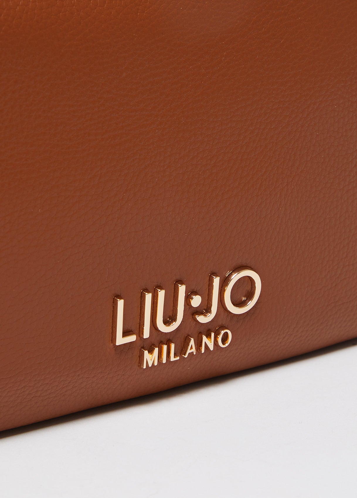 AA5137E0033X0282T.U.-brown