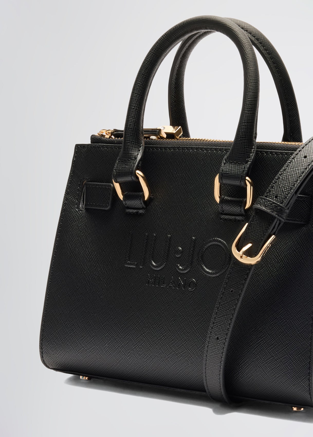 AA5150E008722222T.U.-black