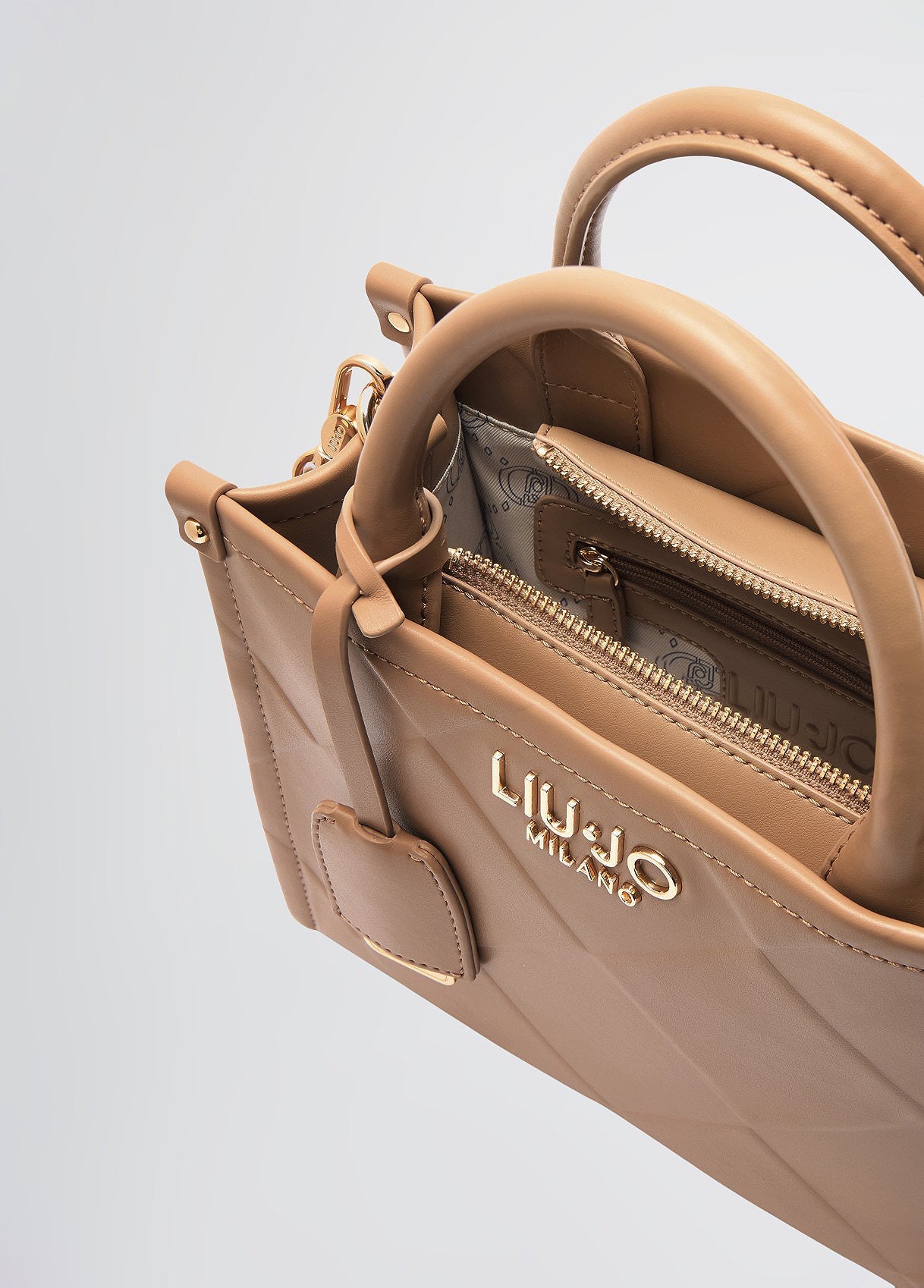 AA5192E077800070T.U.-camel