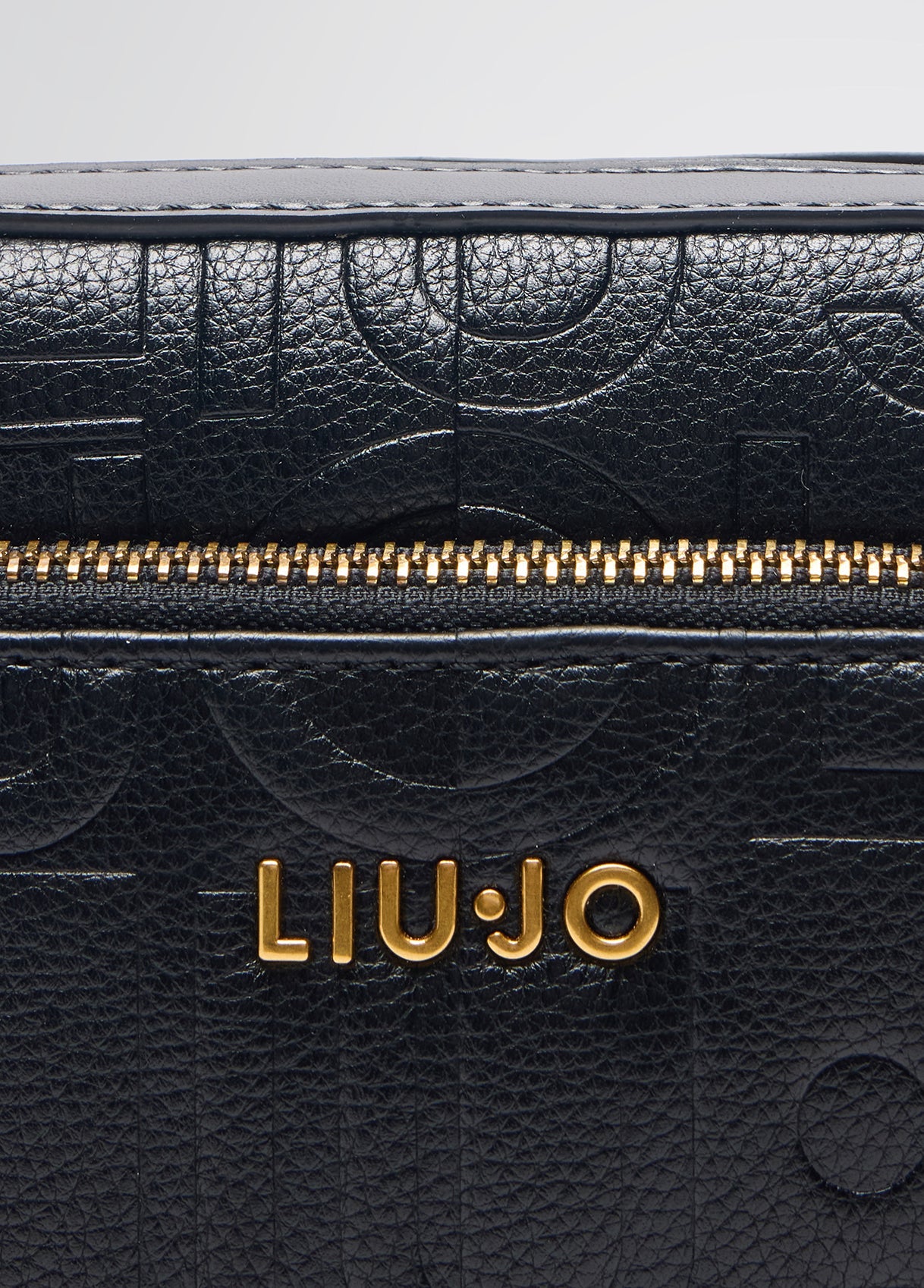 AA5198E053822222T.U.-black