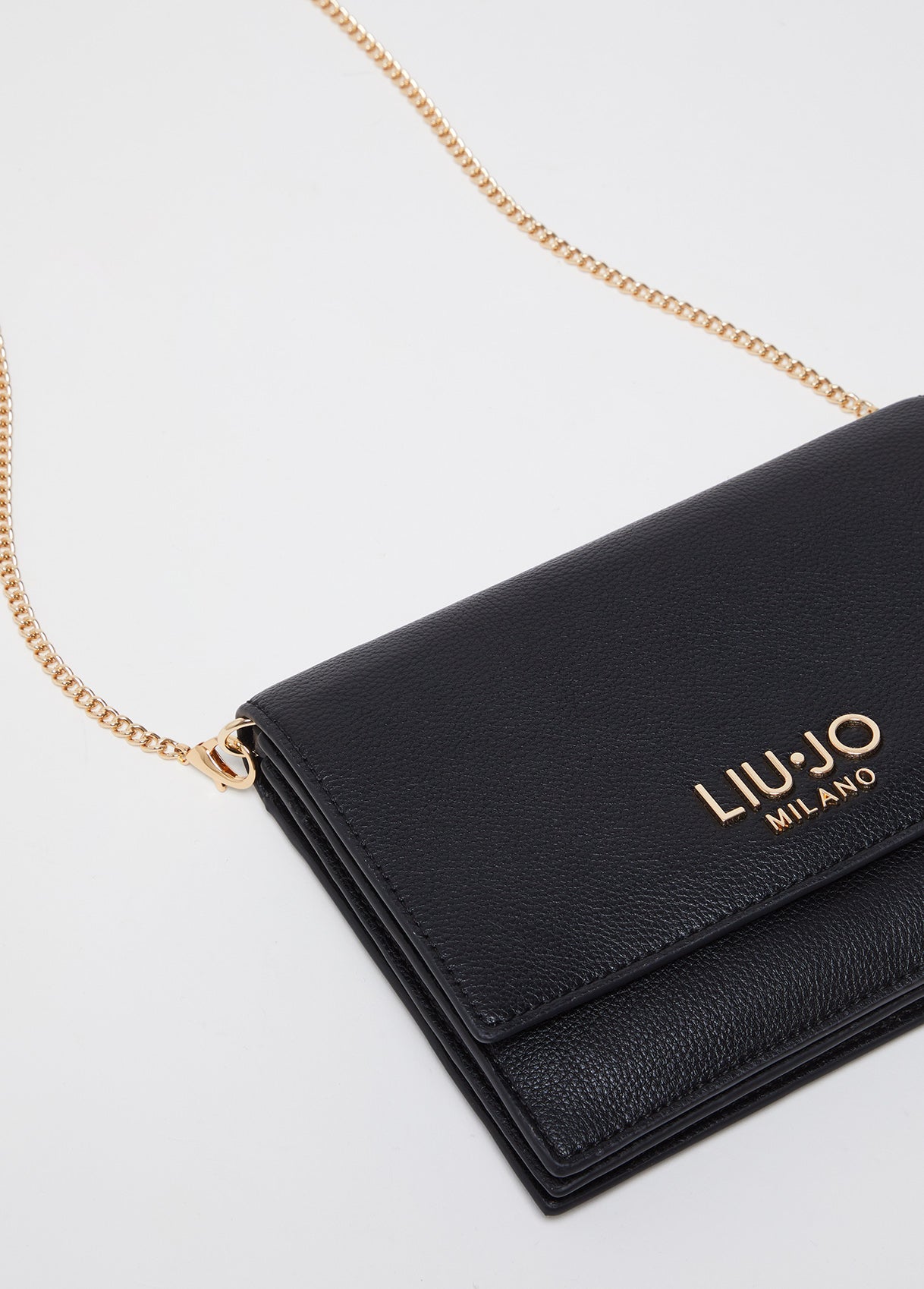 AA5221E003322222T.U.-black