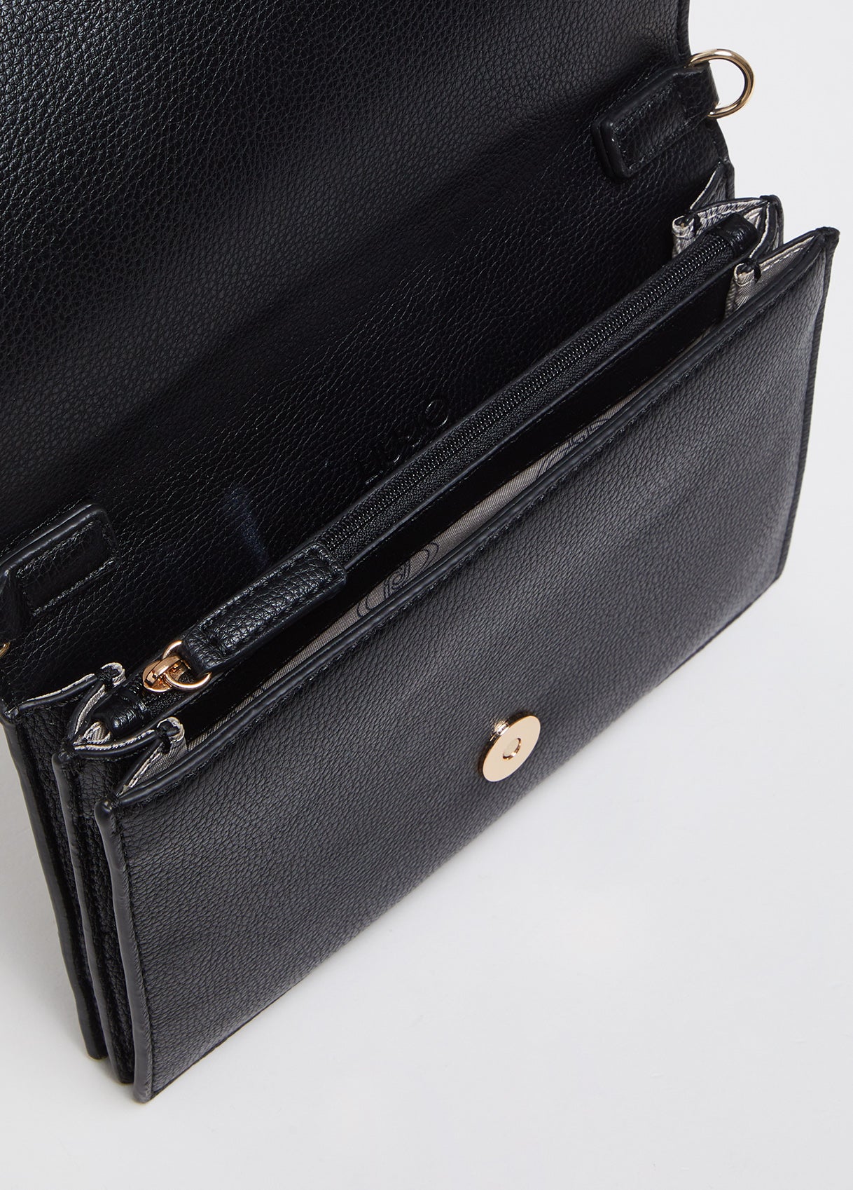 AA5221E003322222T.U.-black