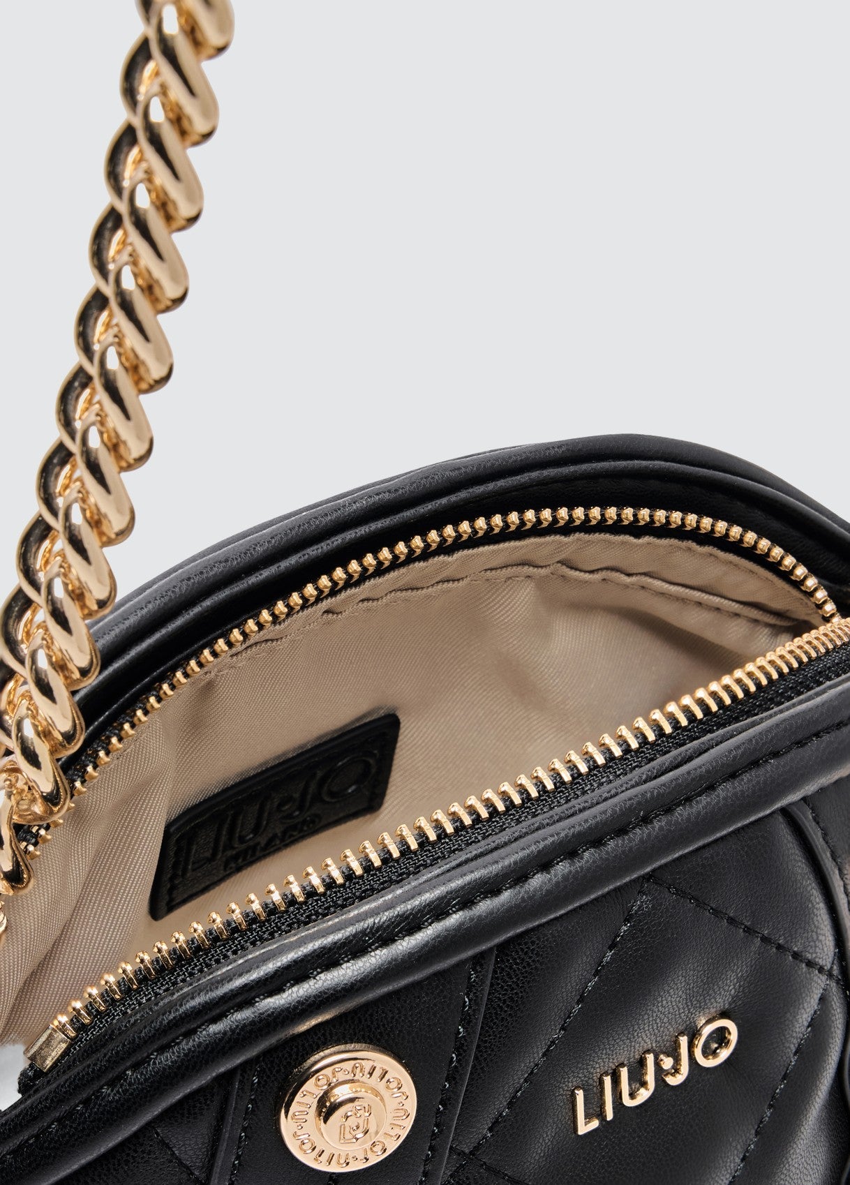 AA5257E001522222T.U.-black