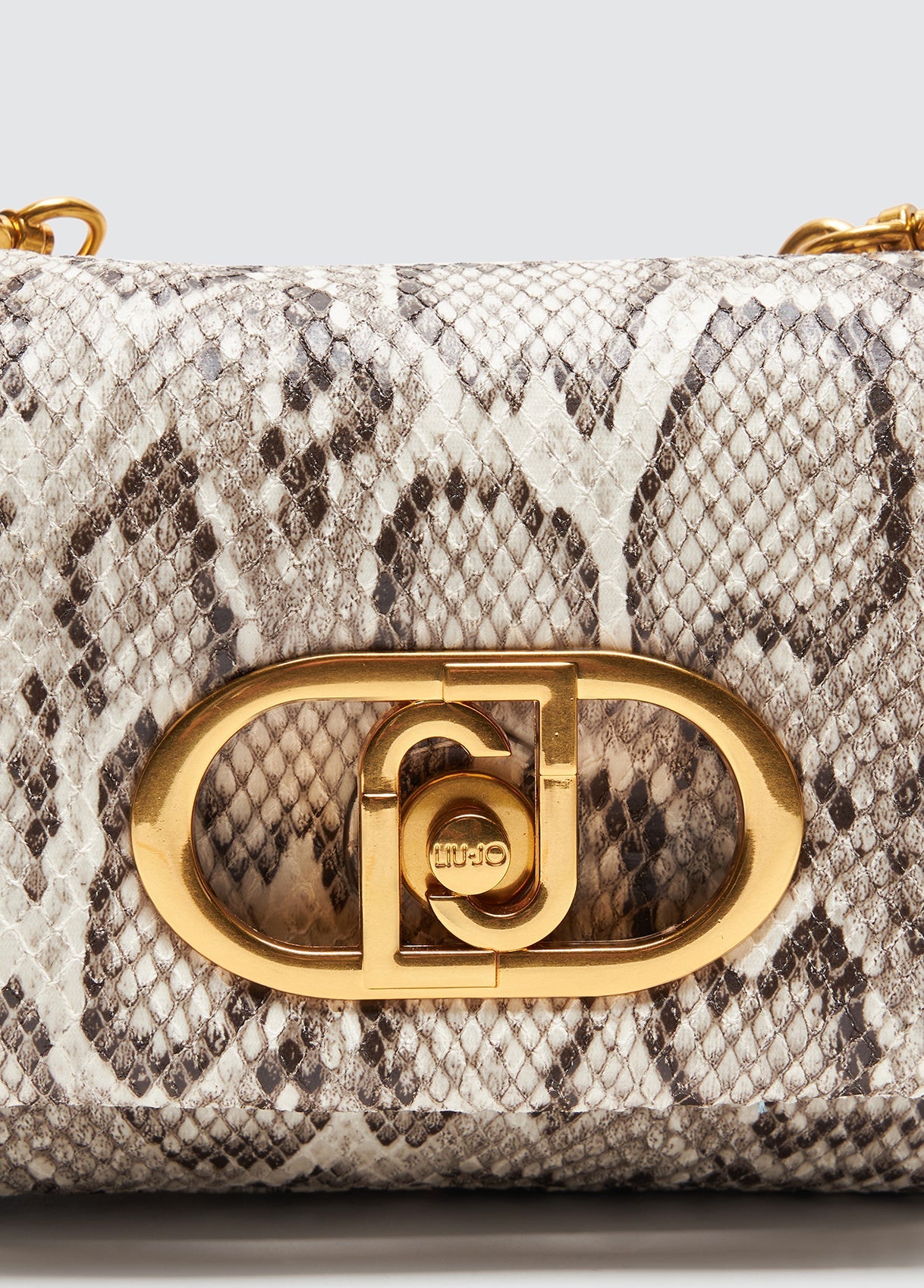 AA5269E001903R14T.U.-python print