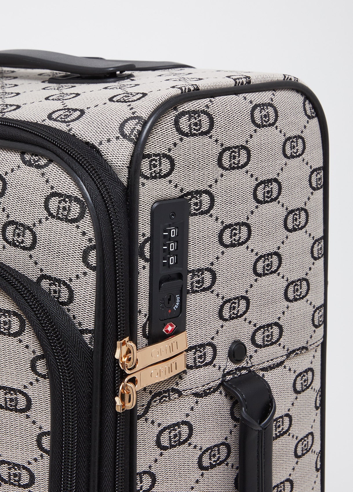 AA5315T384622222T.U.-black