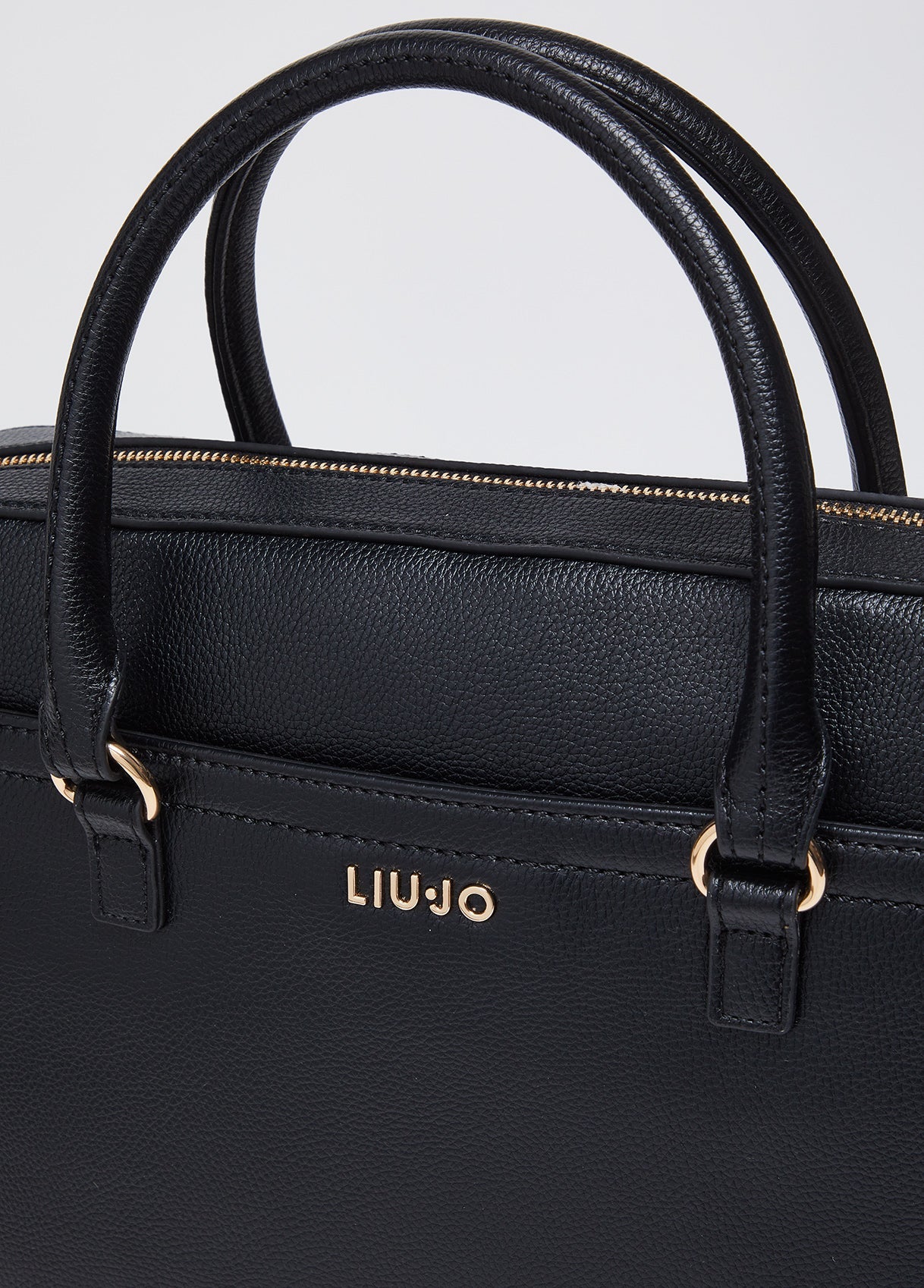 AA5320E005822222T.U.-black