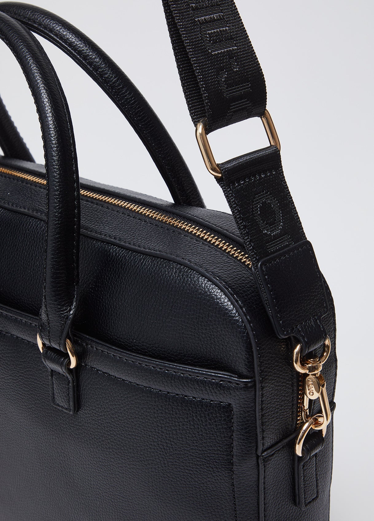 AA5320E005822222T.U.-black