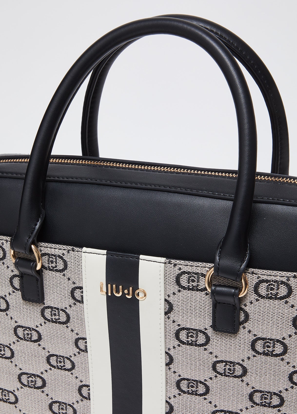 AA5320T384622222T.U.-black