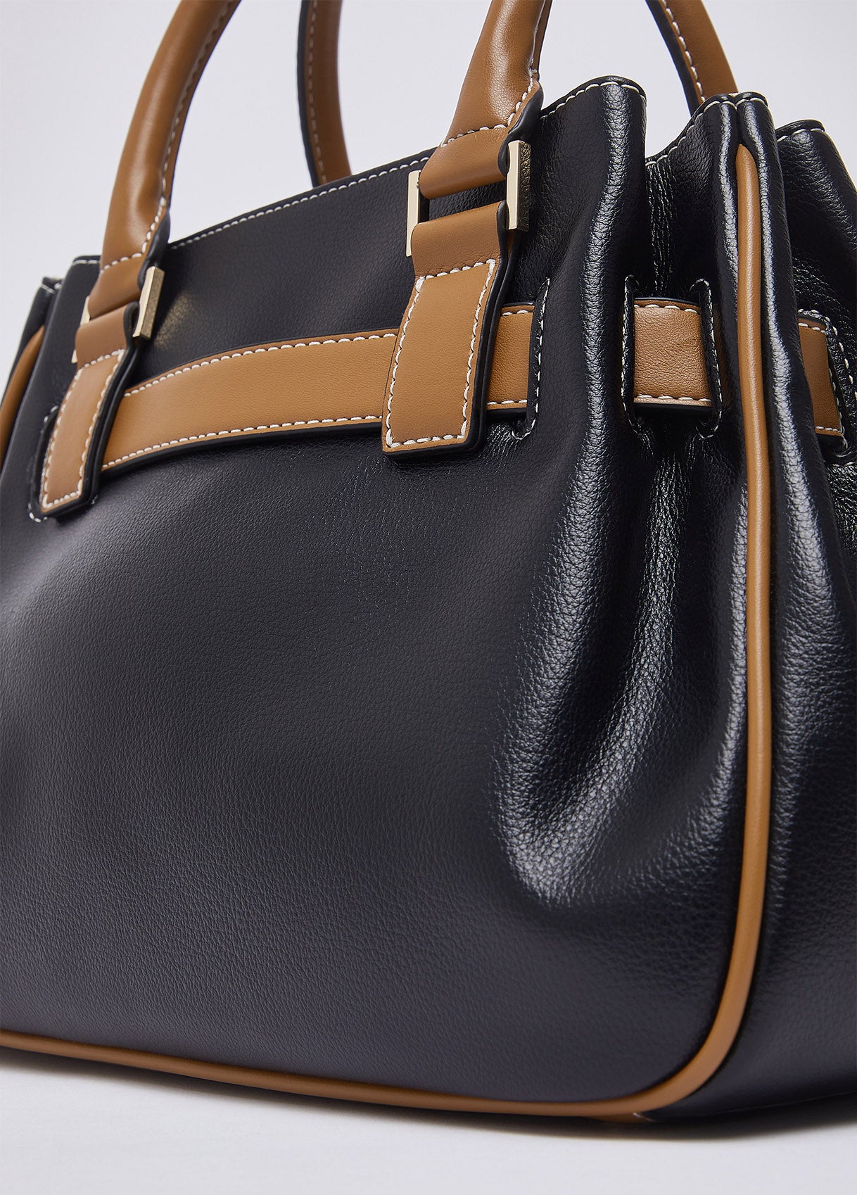 AA6032E112022222T.U.-black