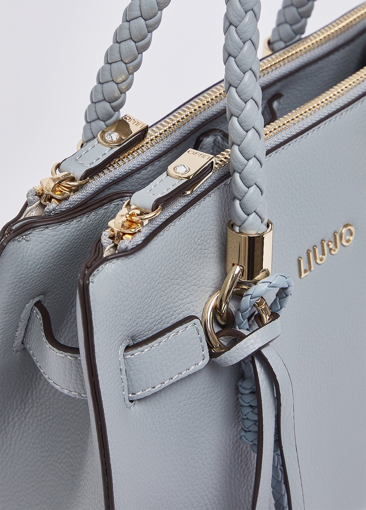 AA6069E101253920T.U.-light blue