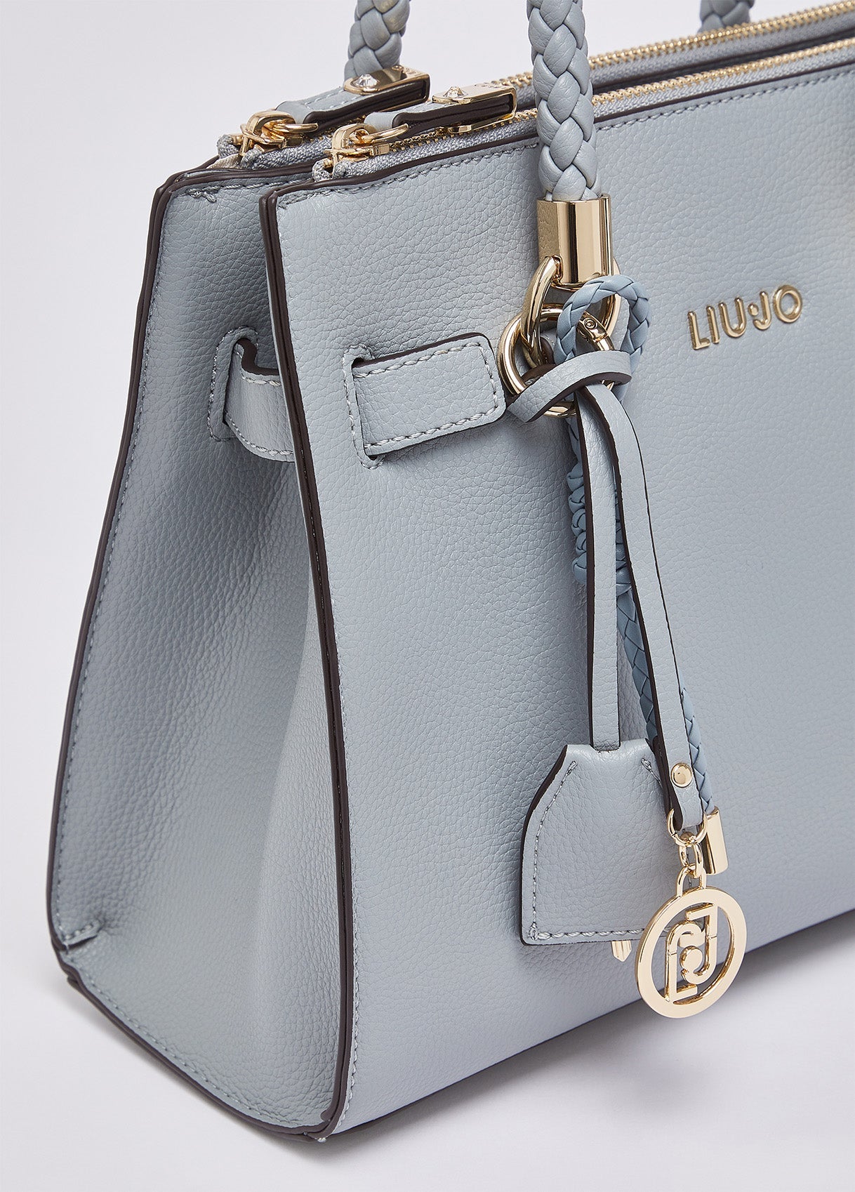 AA6069E101253920T.U.-light blue