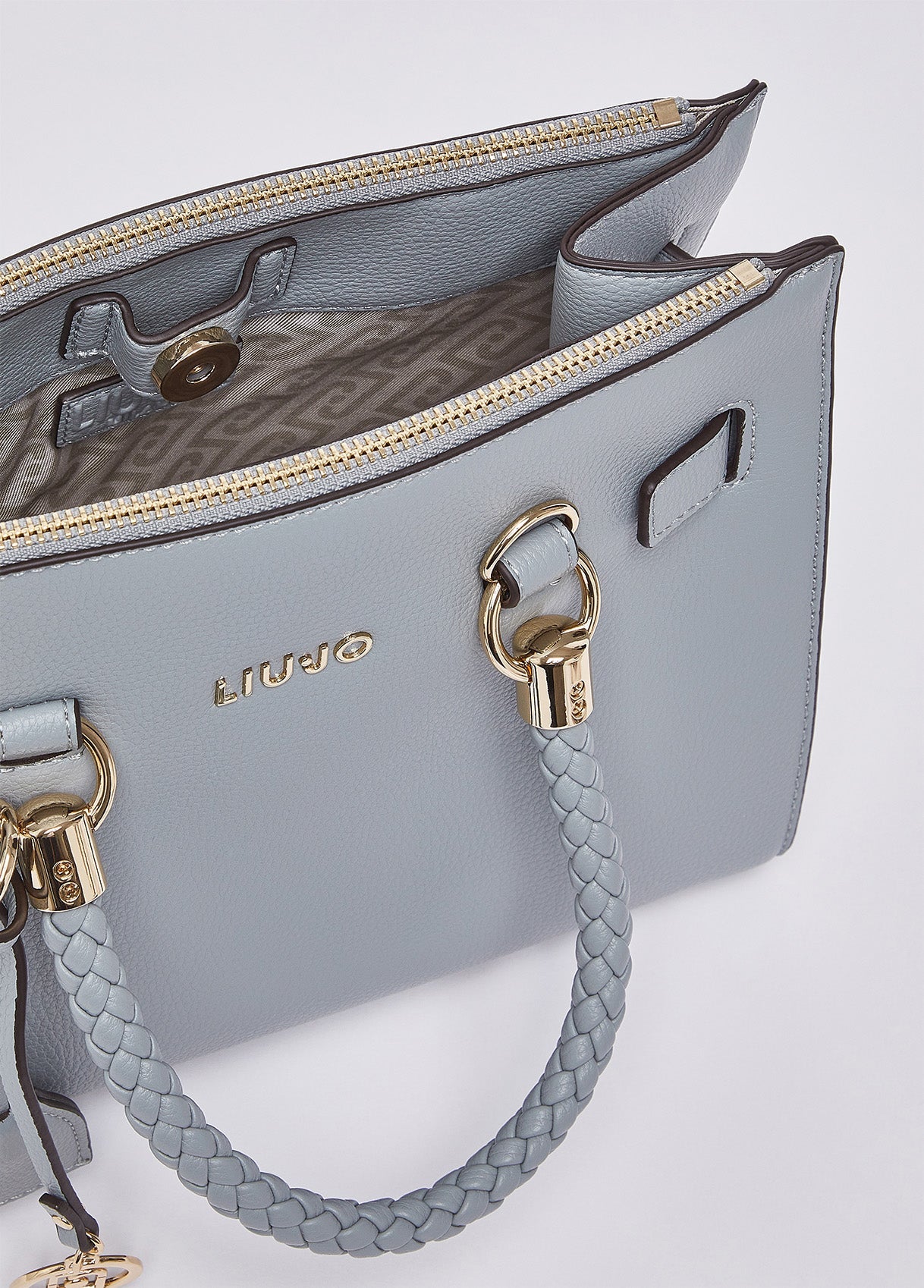 AA6069E101253920T.U.-light blue