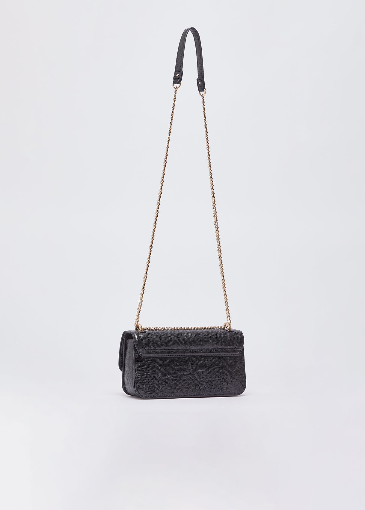 AA6073E112322222T.U.-black