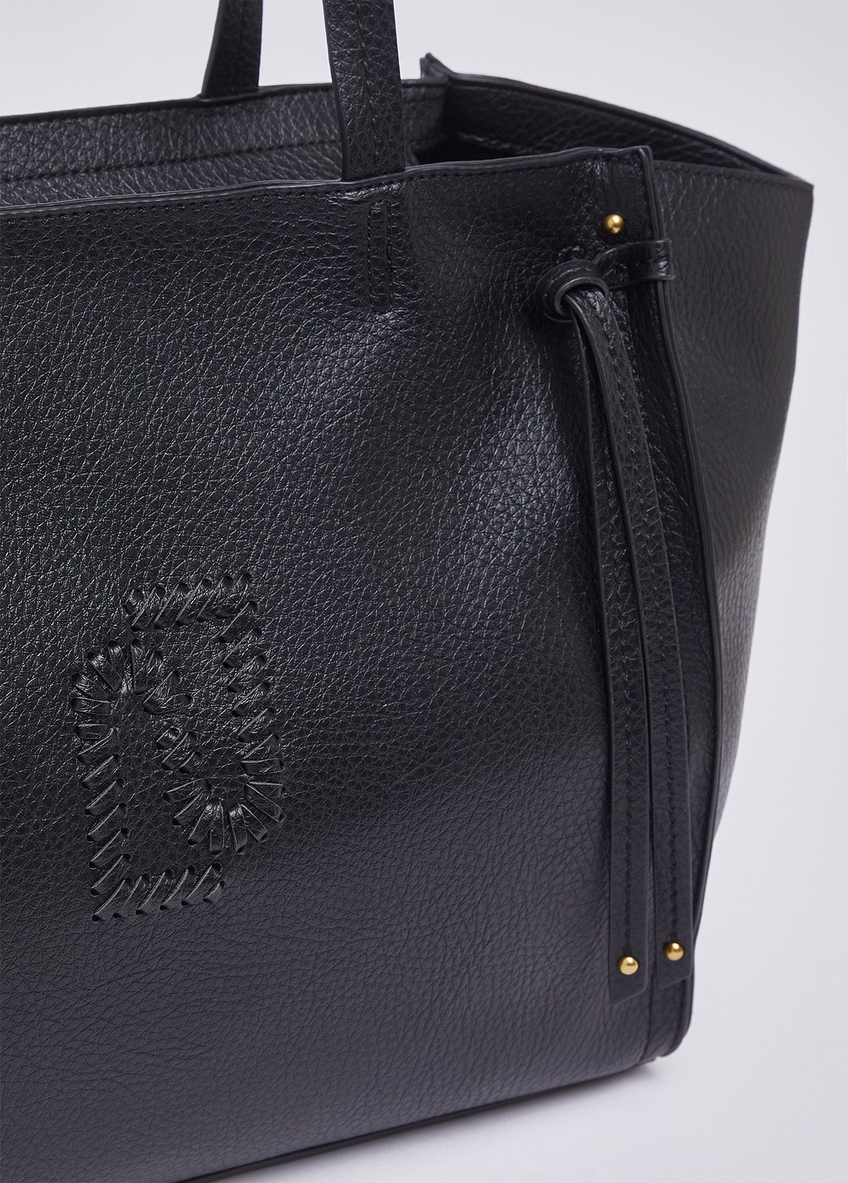 AA6080E110922222T.U.-black