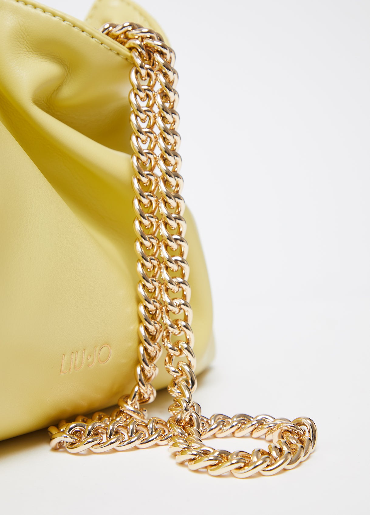 AA6099E095840636T.U.-yellow