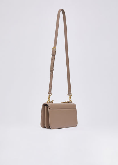 AA6121E095871409T.U.-mocha