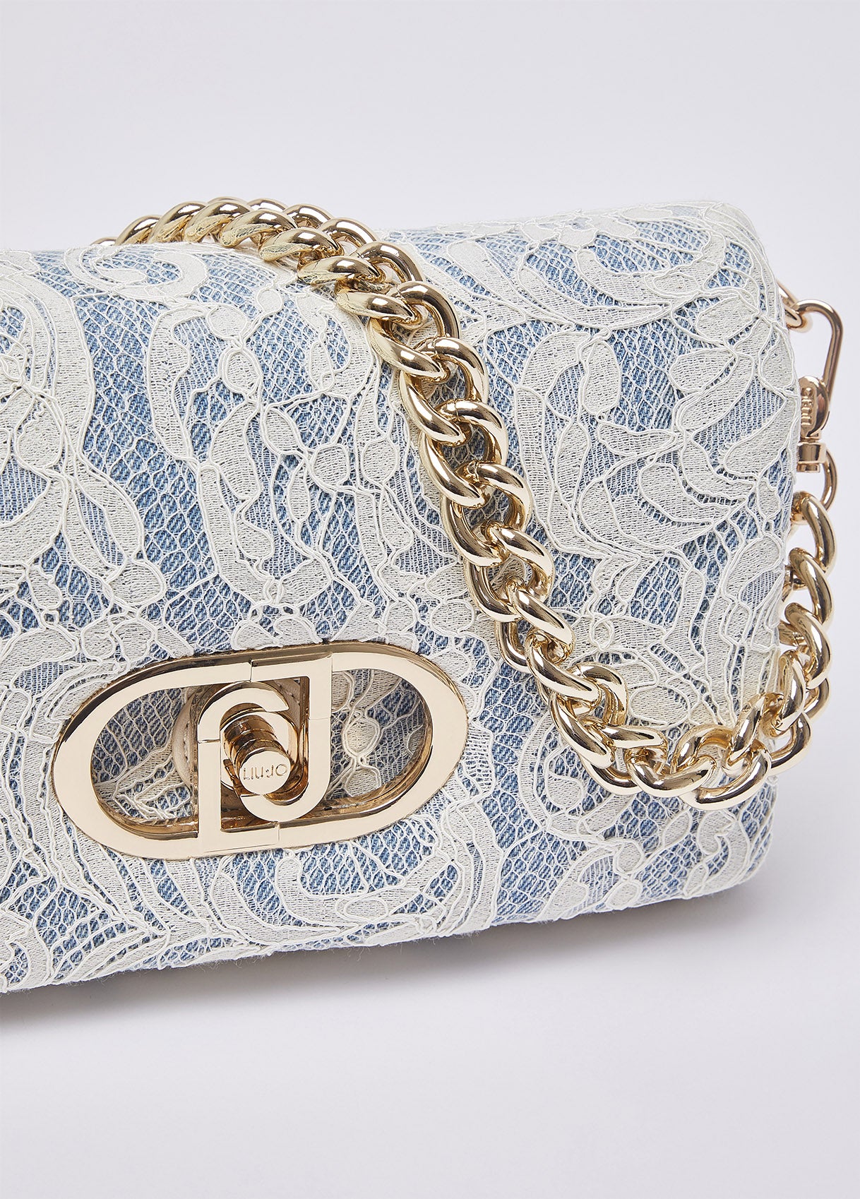 AA6148T352A74015T.U.-light denim