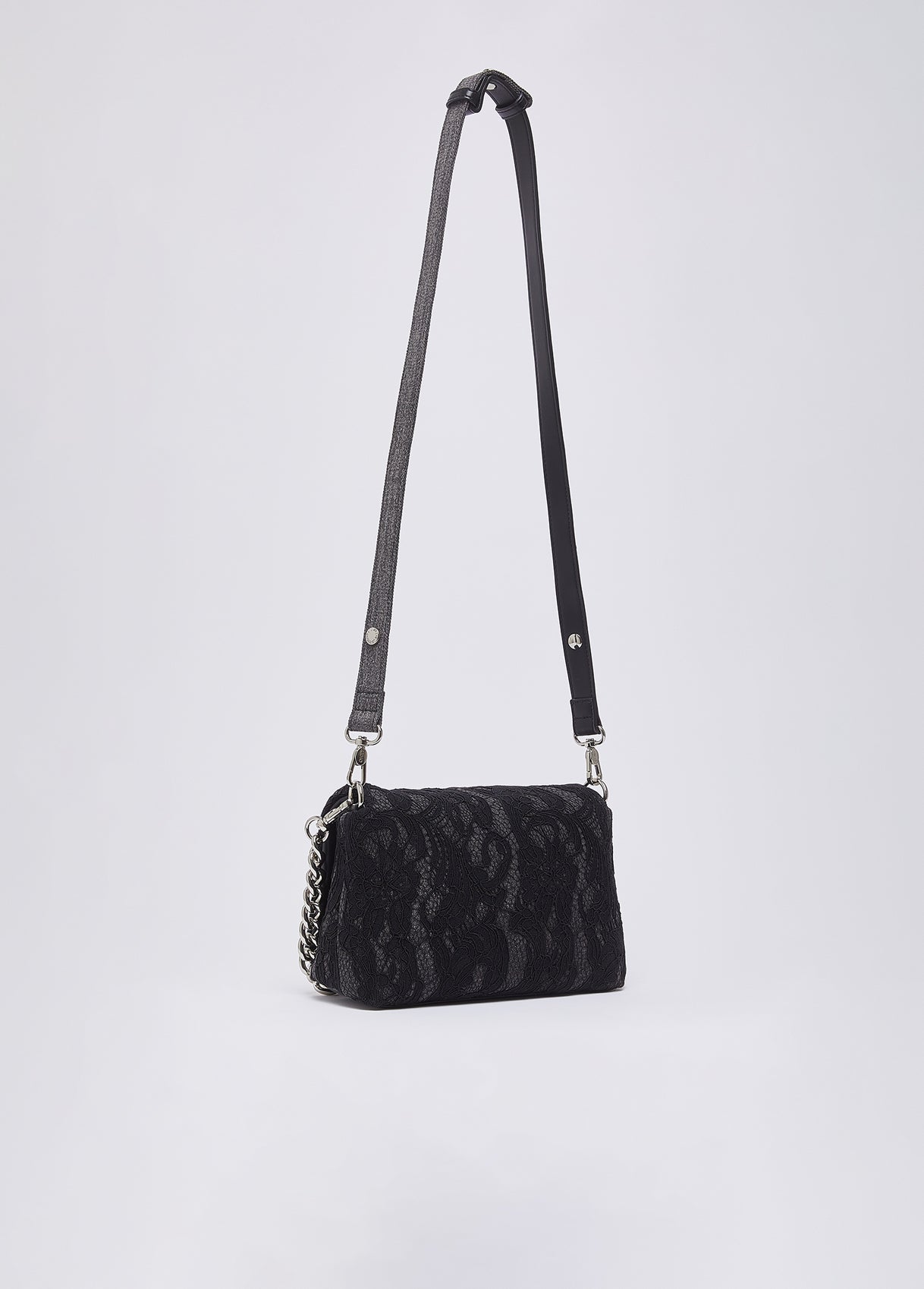AA6148T352A87018T.U.-black