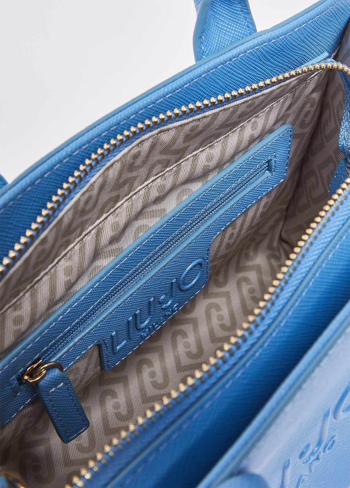AA6150ES02974139T.U.-light blue