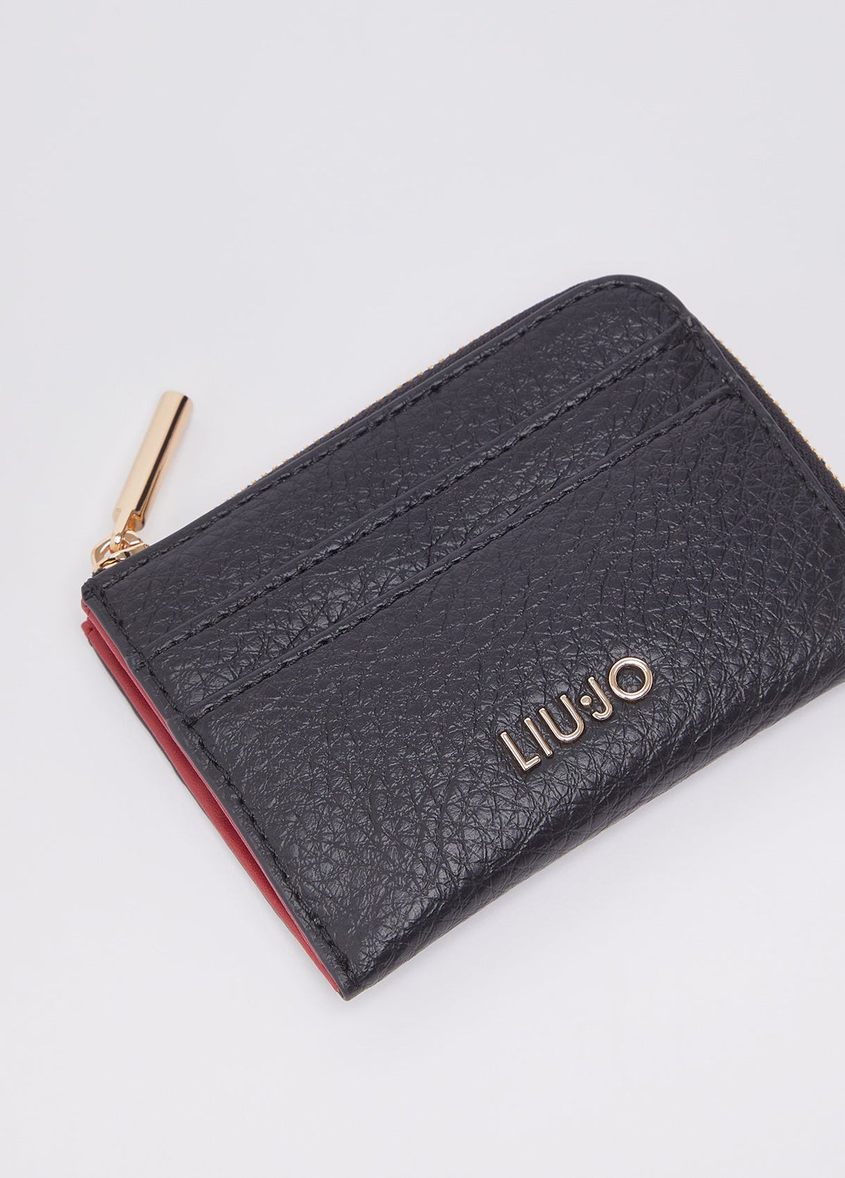 AA6173E110922222T.U.-black