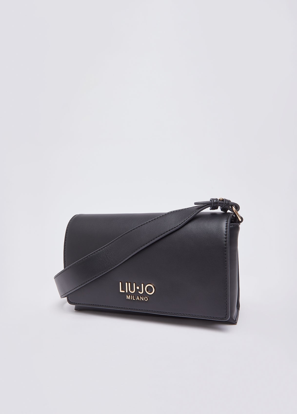 AA6224E095822222T.U.-black