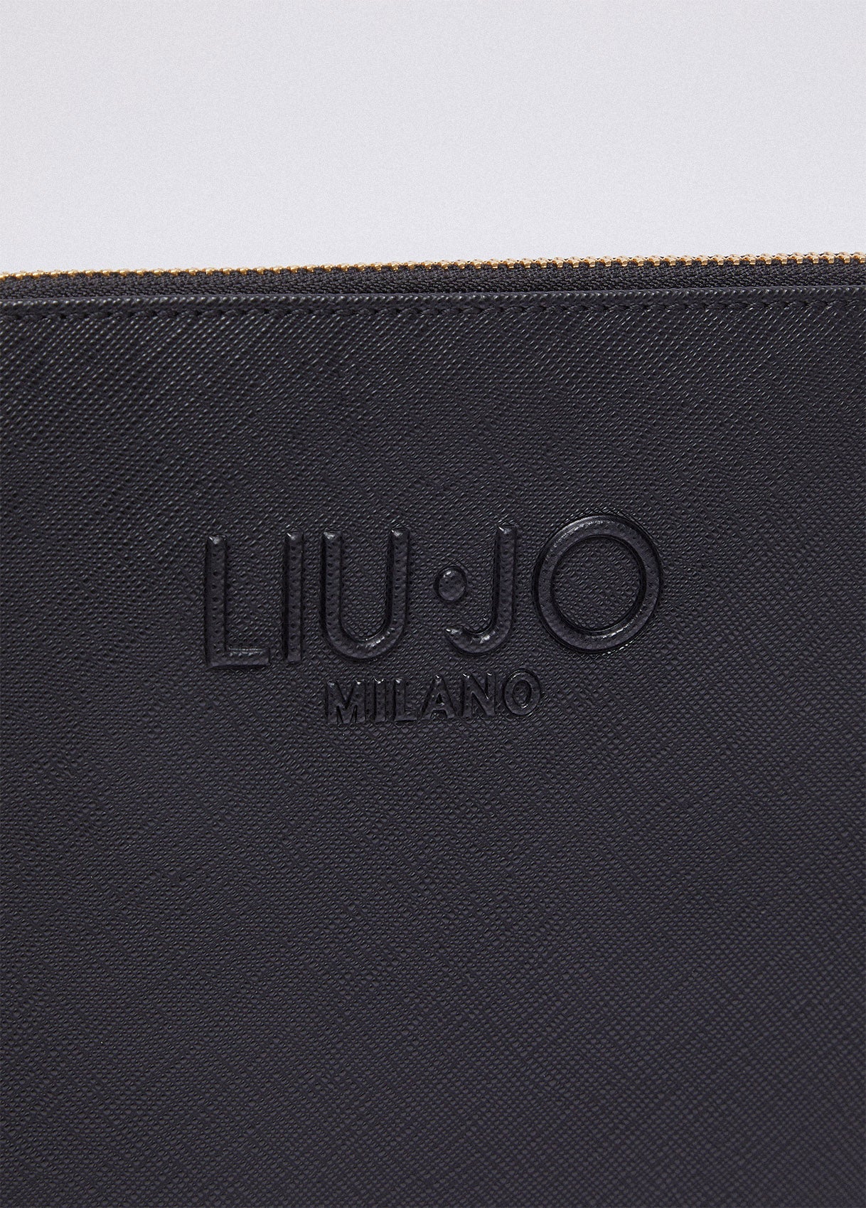 AA6225ES02922222T.U.-black