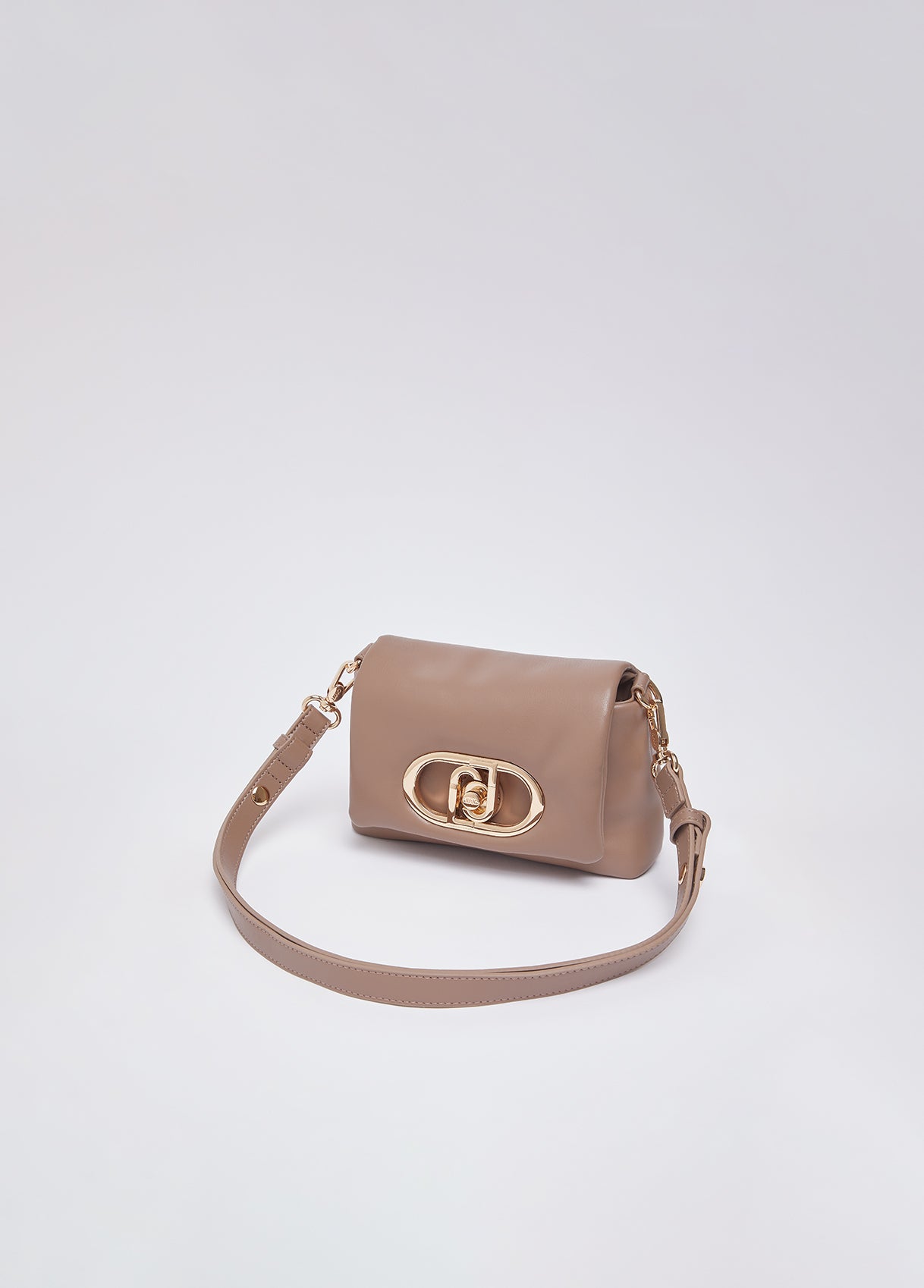 AA6269E095371409T.U.-mocha