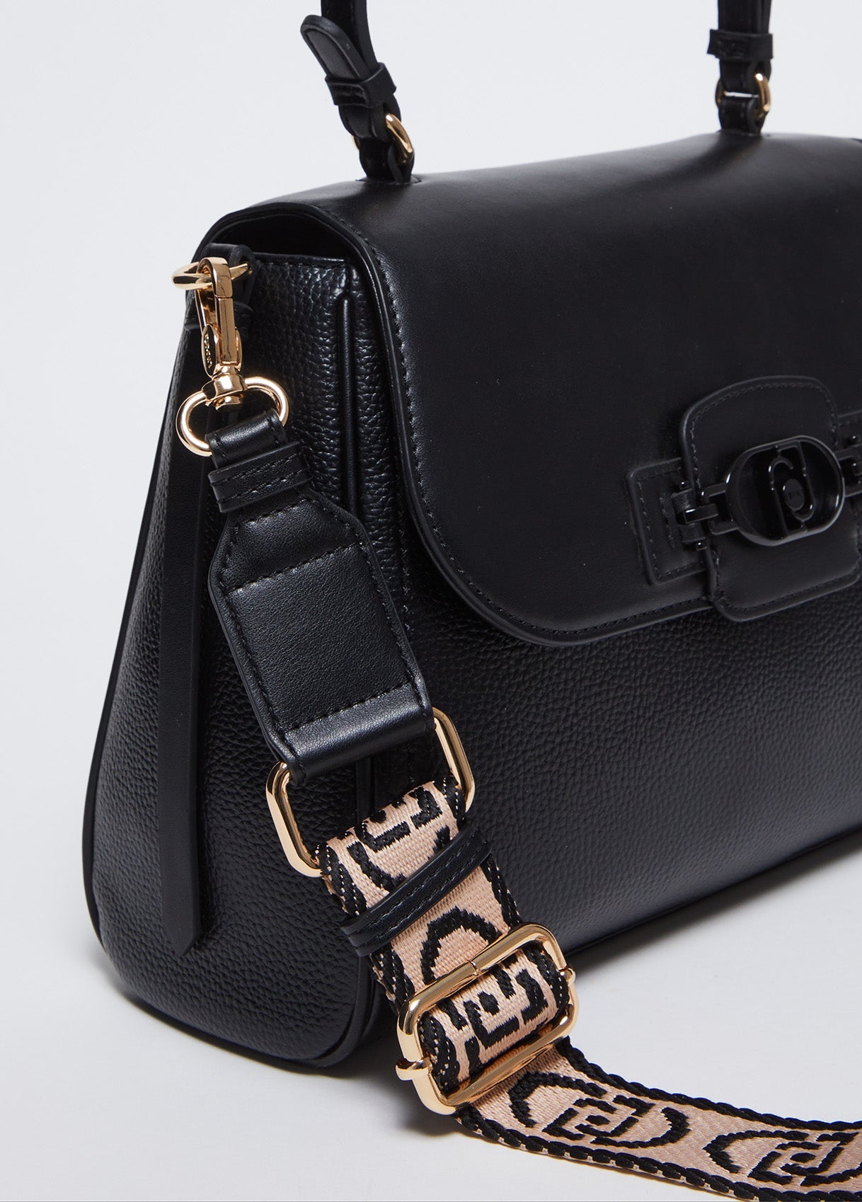 AF4028E003122222T.U.-black