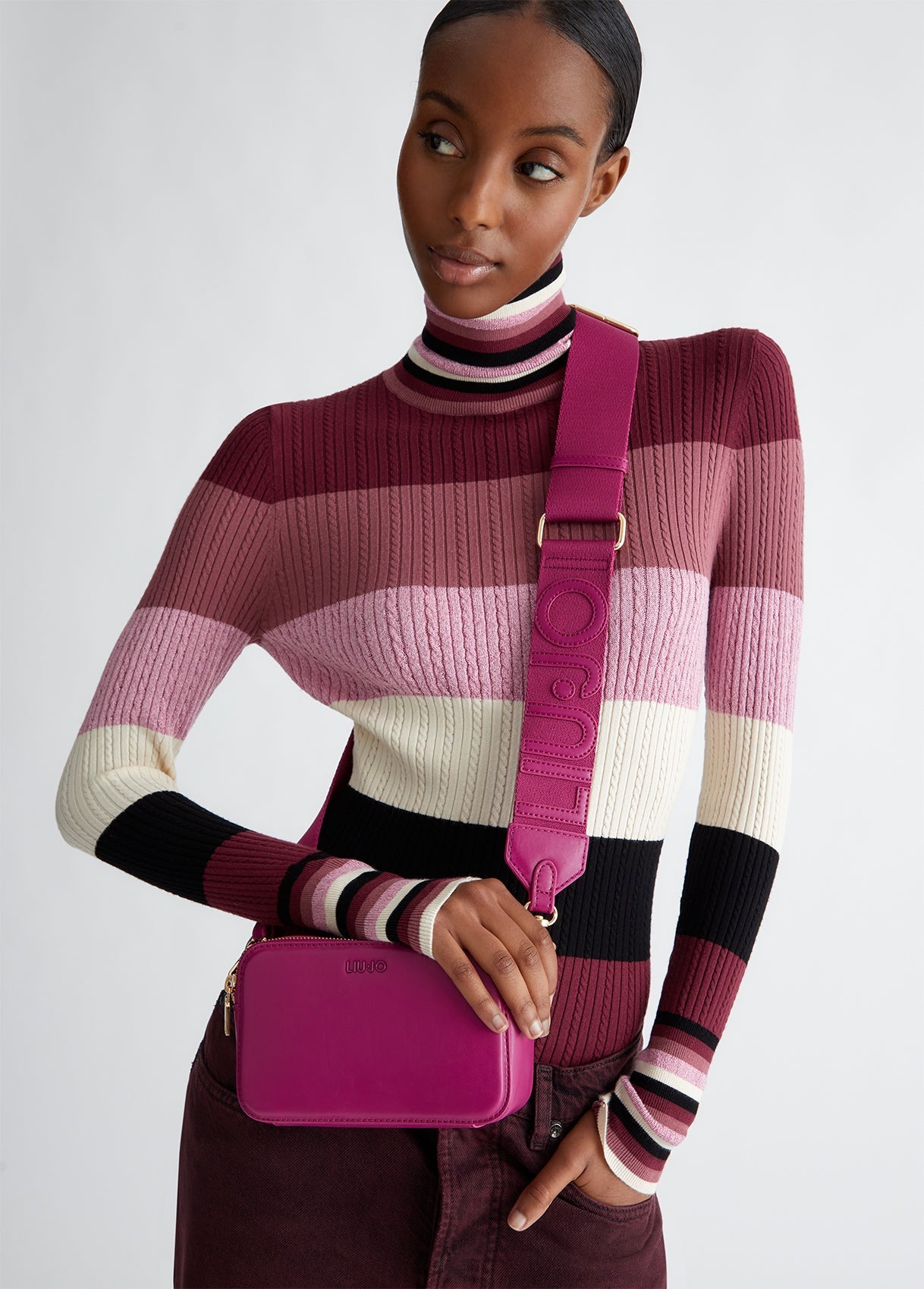 AF4100E001592434T.U.-fuchsia 