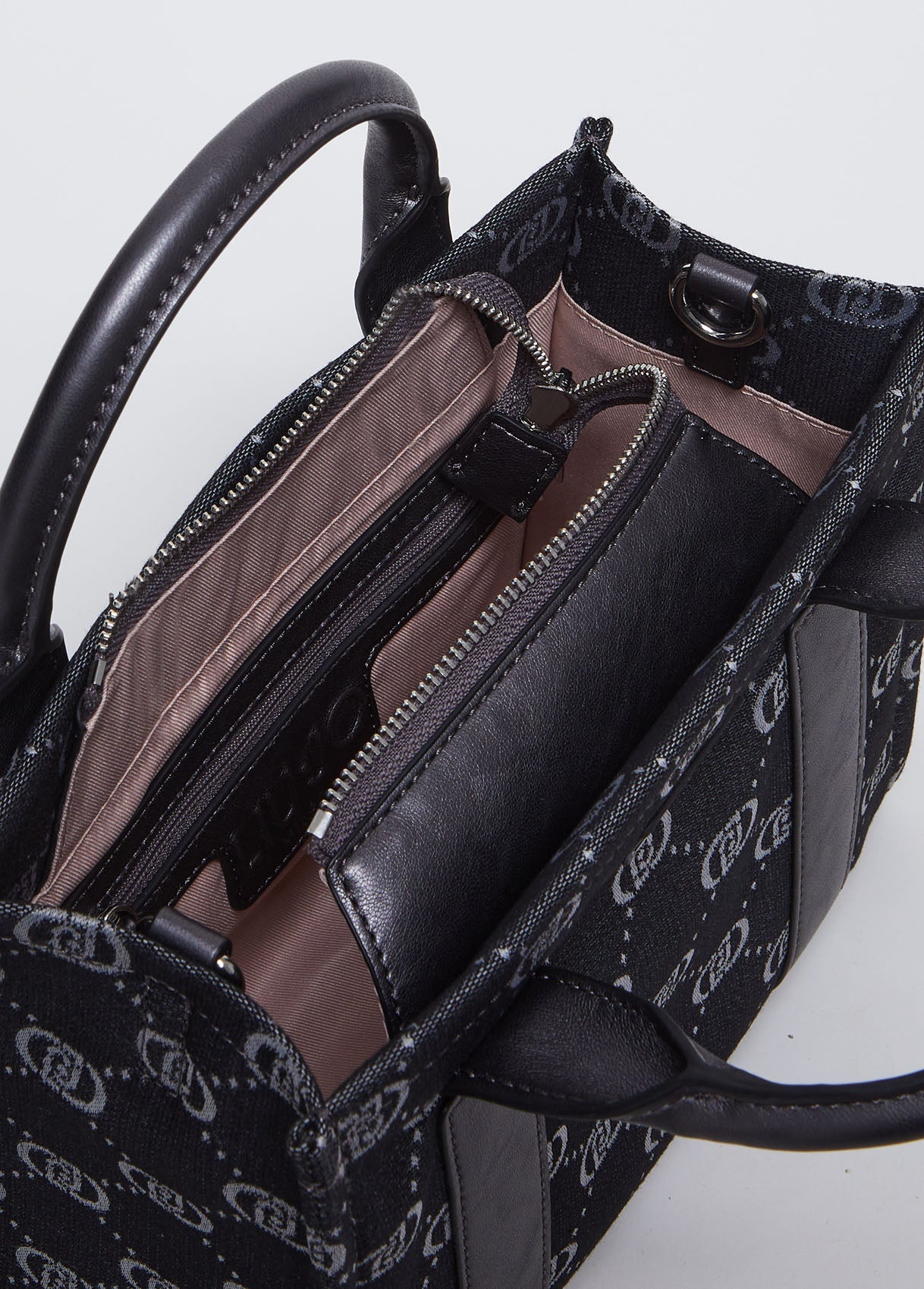 AF4192T919422222T.U.-black